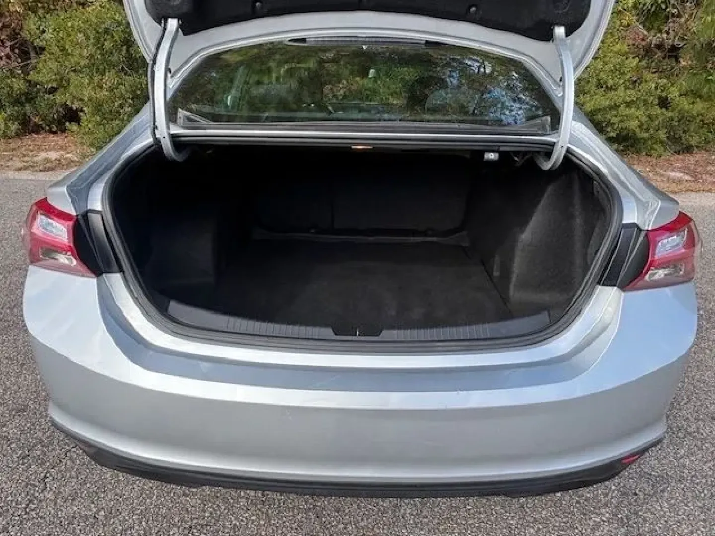 2021 /Jet Black Chevrolet Malibu FWD LT (1G1ZD5ST5MF) with an ECOTEC 1.5L I-4 gasoline direct injection engine, located at 2761 East Hwy 501, Conway, SC, 29526, (843) 331-1151, 33.781528, -78.989883 - **Discover Your Perfect Family Sedan: 2021 Chevrolet Malibu LT Car City, Conway, SC**<br /> <br /> Are you in the market for a reliable and stylish vehicle that can keep up with your busy lifestyle? Look no further than this stunning 2021 Chevrolet Malibu LT, now available at Car City, your trusted - Photo#13