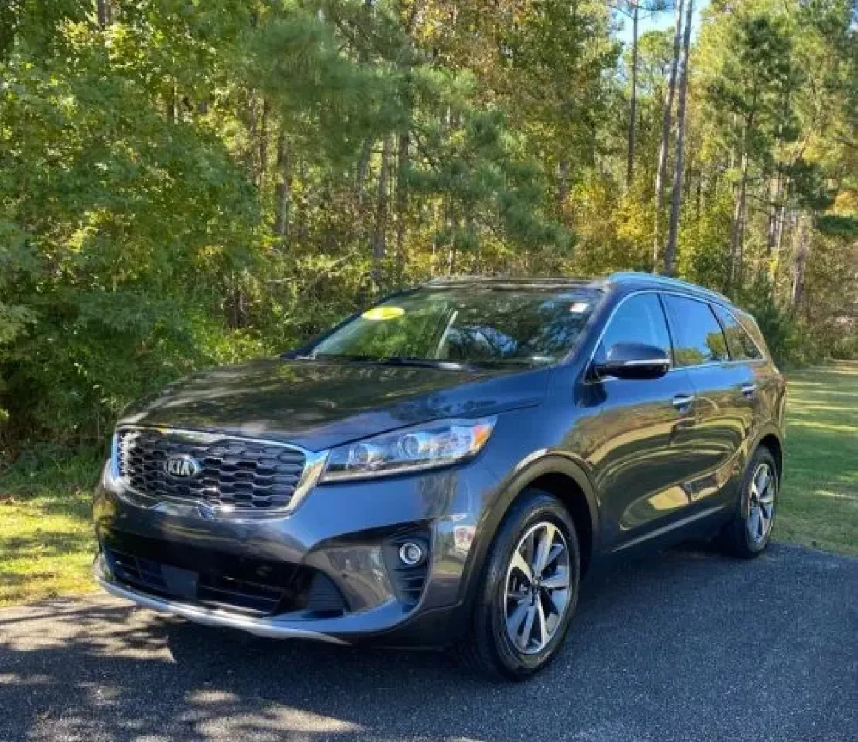 2019 /Satin Black Kia Sorento 3.3L EX (5XYPH4A54KG) with an Lambda II 3.3L V-6 gasoline direct injection engine, located at 9146 Ocean Hwy West, Calabash, NC, 28467, (910) 579-1110, 33.928635, -78.576157 - **Adventure Awaits: 2019 Kia Sorento 3.3L EX at Car City - Calabash**<br /> <br /> Are you ready to elevate your family's adventures or conquer those long commutes with style and comfort? Look no further than this stunning 2019 Kia Sorento 3.3L EX, available now at Car City - Calabash. Situated conv - Photo#0