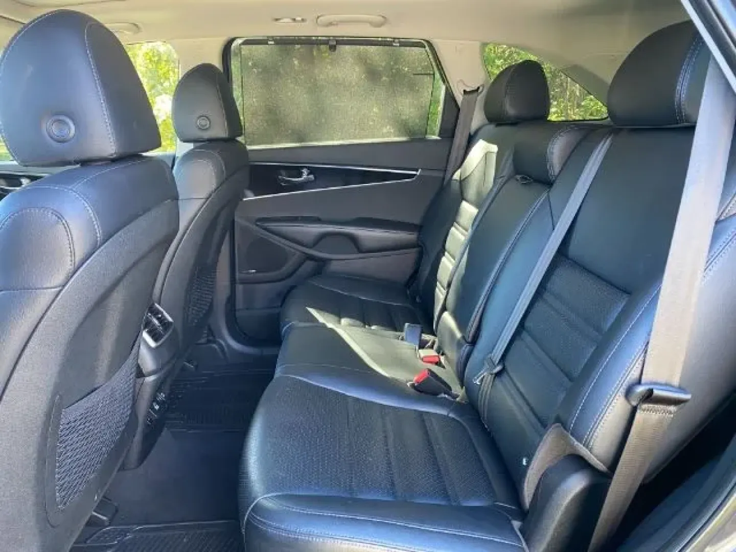 2019 /Satin Black Kia Sorento 3.3L EX (5XYPH4A54KG) with an Lambda II 3.3L V-6 gasoline direct injection engine, located at 9146 Ocean Hwy West, Calabash, NC, 28467, (910) 579-1110, 33.928635, -78.576157 - **Adventure Awaits: 2019 Kia Sorento 3.3L EX at Car City - Calabash**<br /> <br /> Are you ready to elevate your family's adventures or conquer those long commutes with style and comfort? Look no further than this stunning 2019 Kia Sorento 3.3L EX, available now at Car City - Calabash. Situated conv - Photo#5