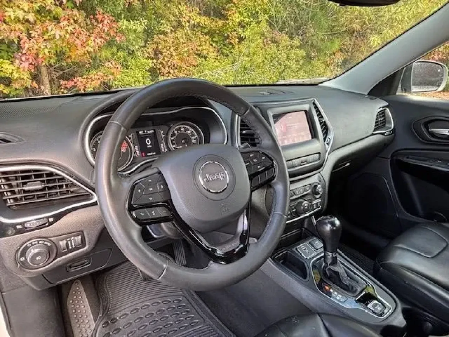 2021 /Black Jeep Cherokee Altitude FWD (1C4PJLLB4MD) with an Other engine, located at 2761 East Hwy 501, Conway, SC, 29526, (843) 331-1151, 33.781528, -78.989883 - **Discover the Ultimate Adventure with the 2021 Jeep Cherokee Altitude in Conway, SC!**<br /> <br /> Are you ready to elevate your weekend adventures or transform your daily commute into an exciting journey? The 2021 Jeep Cherokee Altitude is your ticket to a lifestyle filled with exploration, comfo - Photo#9