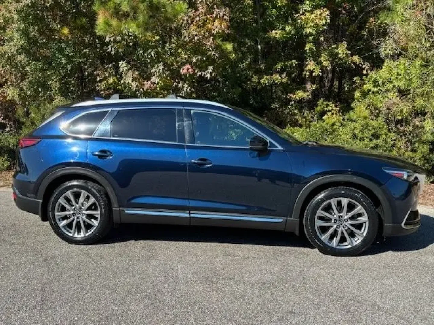 2018 /Black, leather Mazda CX-9 Grand Touring AWD (JM3TCBDY4J0) with an 2.5L L4 DOHC 16V engine, 6-Speed Automatic transmission, located at 2761 East Hwy 501, Conway, SC, 29526, (843) 331-1151, 33.781528, -78.989883 - Are you ready to elevate your family road trips or daily commutes with an SUV that combines luxury, comfort, and reliability? Look no further than this stunning 2018 Mazda CX-9 Grand Touring AWD available at Car City - Conway. With its spacious interior, advanced safety features, and impressive perf - Photo#3