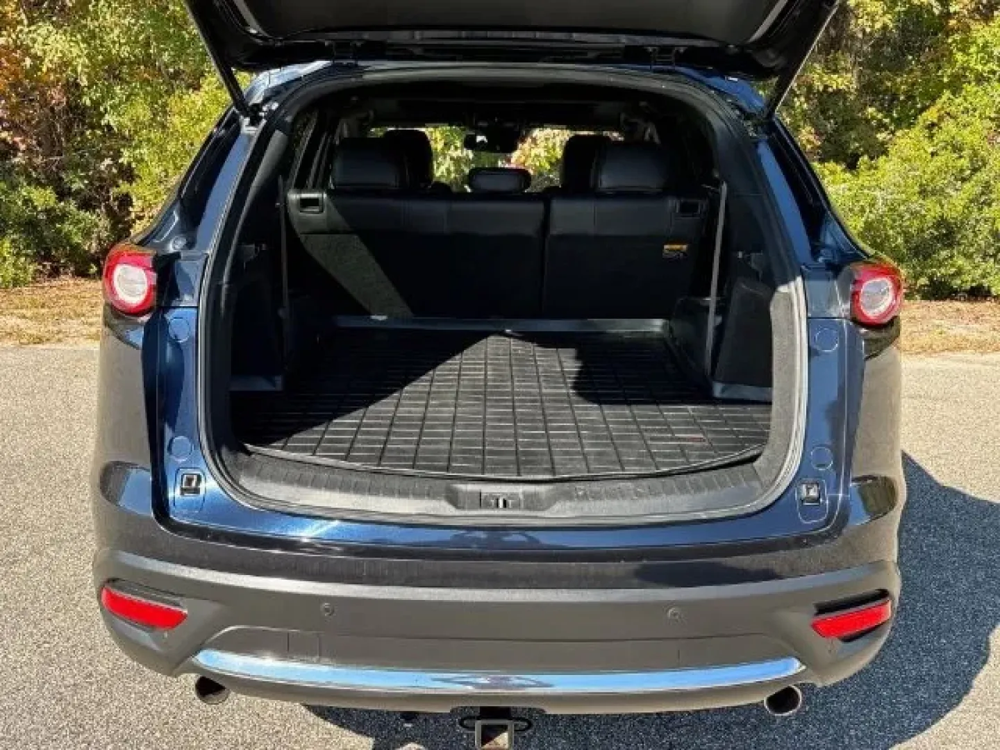 2018 /Black, leather Mazda CX-9 Grand Touring AWD (JM3TCBDY4J0) with an 2.5L L4 DOHC 16V engine, 6-Speed Automatic transmission, located at 2761 East Hwy 501, Conway, SC, 29526, (843) 331-1151, 33.781528, -78.989883 - Are you ready to elevate your family road trips or daily commutes with an SUV that combines luxury, comfort, and reliability? Look no further than this stunning 2018 Mazda CX-9 Grand Touring AWD available at Car City - Conway. With its spacious interior, advanced safety features, and impressive perf - Photo#16