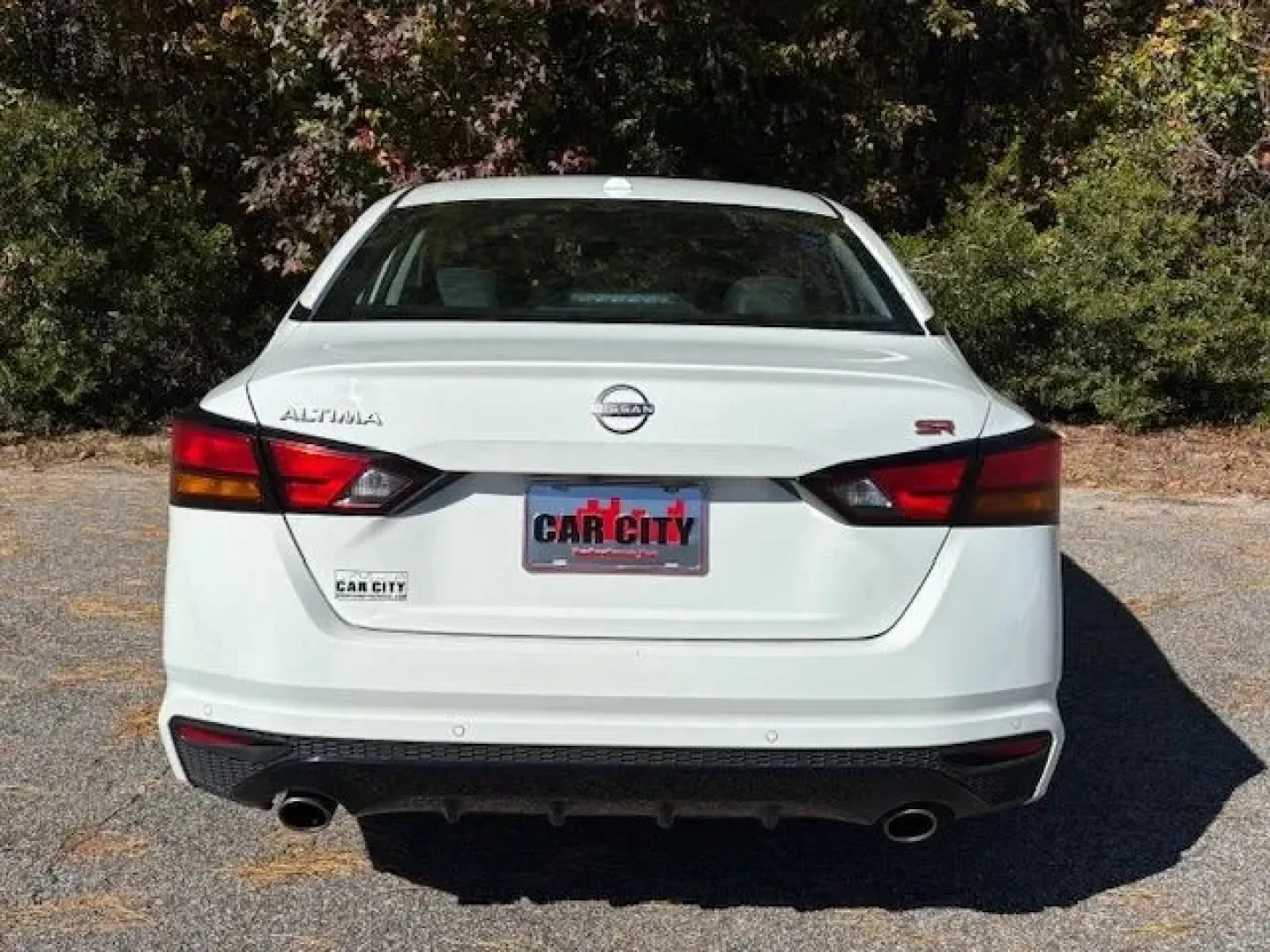 2024 /Sport Nissan Altima SR FWD (1N4BL4CV8RN) with an 2.5L I-4 gasoline direct injection engine, located at 2761 East Hwy 501, Conway, SC, 29526, (843) 331-1151, 33.781528, -78.989883 - **Discover the Perfect Blend of Comfort and Performance with This 2024 Nissan Altima SR FWD at Car City - Conway!** <br /> <br /> Are you ready to elevate your daily commute or embark on weekend adventures? This stunning 2024 Nissan Altima SR FWD is not just a car; it's a lifestyle choice designed f - Photo#5