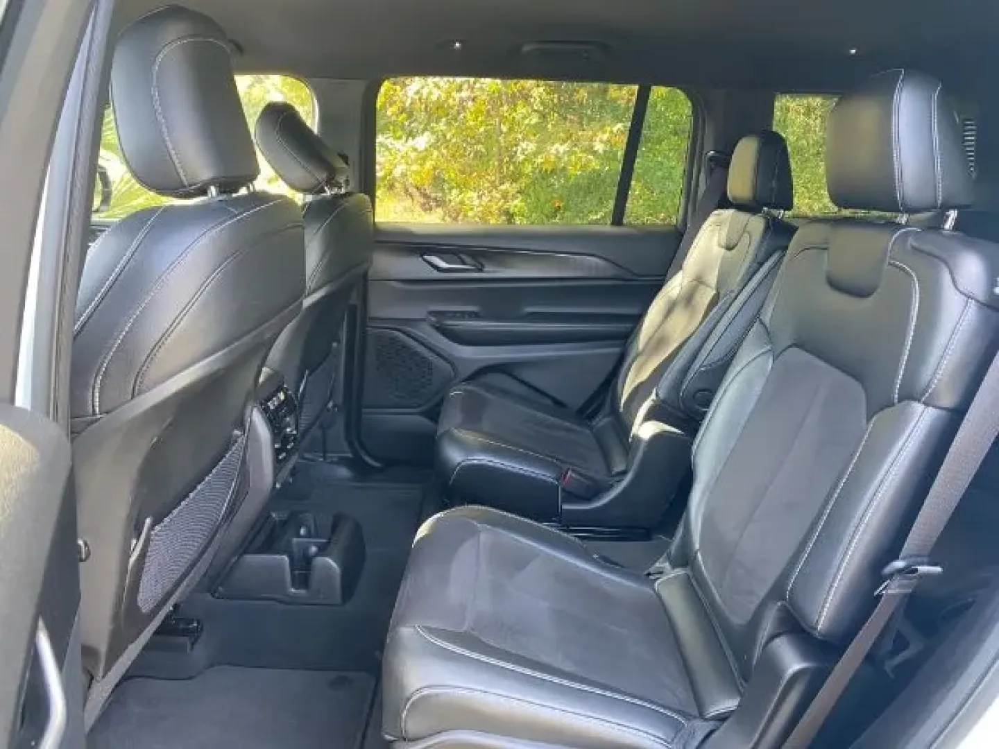 2023 /Global Black Jeep Grand Cherokee Altitude 4x4 (1C4RJKAG8P8) with an Pentastar 3.6L V-6 DOHC engine, located at 9146 Ocean Hwy West, Calabash, NC, 28467, (910) 579-1110, 33.928635, -78.576157 - **Adventure Awaits: Discover the 2023 Jeep Grand Cherokee Altitude 4x4 at Car City - Calabash!**<br /> <br /> Are you ready to elevate your driving experience? Whether you're planning family road trips, weekend getaways, or daily commutes through the picturesque landscapes of Calabash, NC, the 2023 - Photo#5