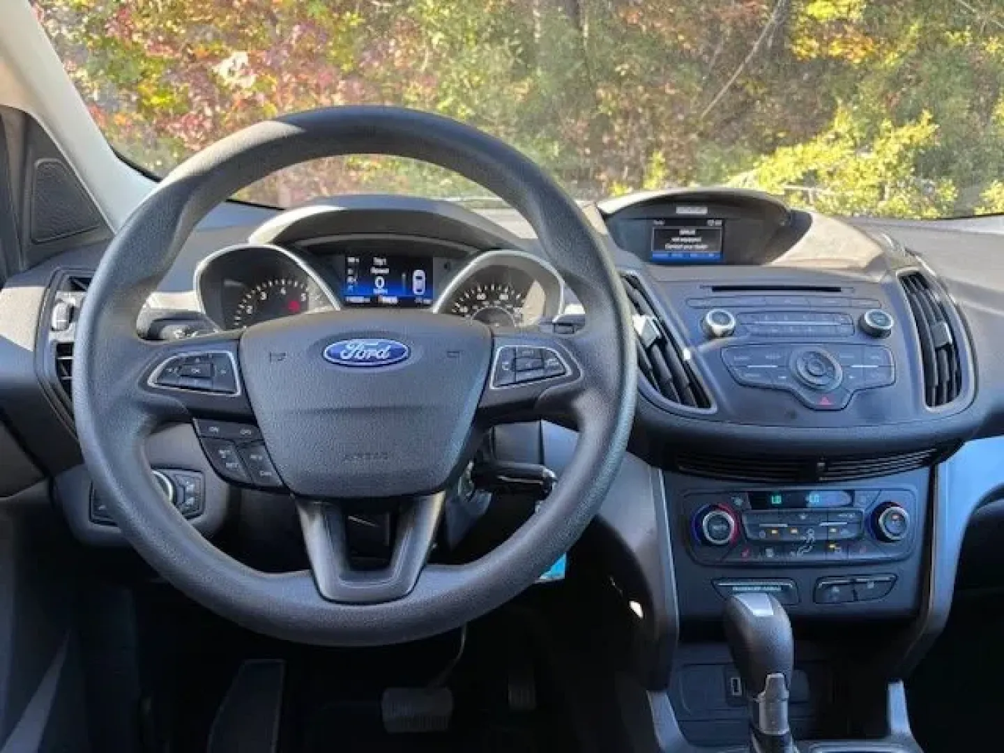 2017 Ford Escape SE 4WD (1FMCU9GD2HU) with an 1.5L L4 DOHC 16V engine, 6-Speed Automatic transmission, located at 2761 East Hwy 501, Conway, SC, 29526, (843) 331-1151, 33.781528, -78.989883 - Are you ready to elevate your driving experience? Whether you're commuting to work, dropping the kids off at school, or embarking on a weekend adventure, the 2017 Ford Escape SE 4WD is the perfect blend of style, functionality, and dependability. Nestled at Car City - Conway, your premier pre-owned - Photo#7