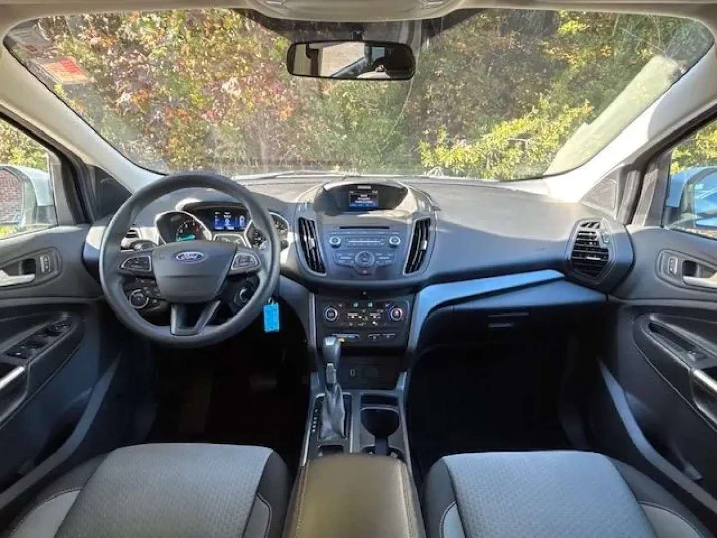 2017 Ford Escape SE 4WD (1FMCU9GD2HU) with an 1.5L L4 DOHC 16V engine, 6-Speed Automatic transmission, located at 2761 East Hwy 501, Conway, SC, 29526, (843) 331-1151, 33.781528, -78.989883 - Are you ready to elevate your driving experience? Whether you're commuting to work, dropping the kids off at school, or embarking on a weekend adventure, the 2017 Ford Escape SE 4WD is the perfect blend of style, functionality, and dependability. Nestled at Car City - Conway, your premier pre-owned - Photo#8