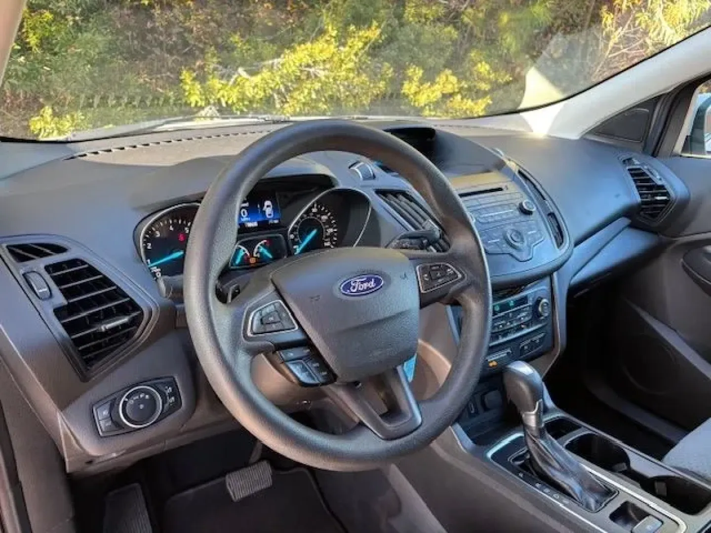 2017 Ford Escape SE 4WD (1FMCU9GD2HU) with an 1.5L L4 DOHC 16V engine, 6-Speed Automatic transmission, located at 2761 East Hwy 501, Conway, SC, 29526, (843) 331-1151, 33.781528, -78.989883 - Are you ready to elevate your driving experience? Whether you're commuting to work, dropping the kids off at school, or embarking on a weekend adventure, the 2017 Ford Escape SE 4WD is the perfect blend of style, functionality, and dependability. Nestled at Car City - Conway, your premier pre-owned - Photo#9