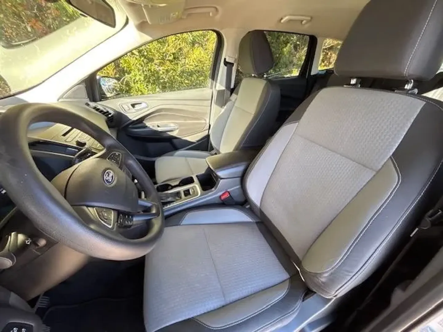 2017 Ford Escape SE 4WD (1FMCU9GD2HU) with an 1.5L L4 DOHC 16V engine, 6-Speed Automatic transmission, located at 2761 East Hwy 501, Conway, SC, 29526, (843) 331-1151, 33.781528, -78.989883 - Are you ready to elevate your driving experience? Whether you're commuting to work, dropping the kids off at school, or embarking on a weekend adventure, the 2017 Ford Escape SE 4WD is the perfect blend of style, functionality, and dependability. Nestled at Car City - Conway, your premier pre-owned - Photo#10