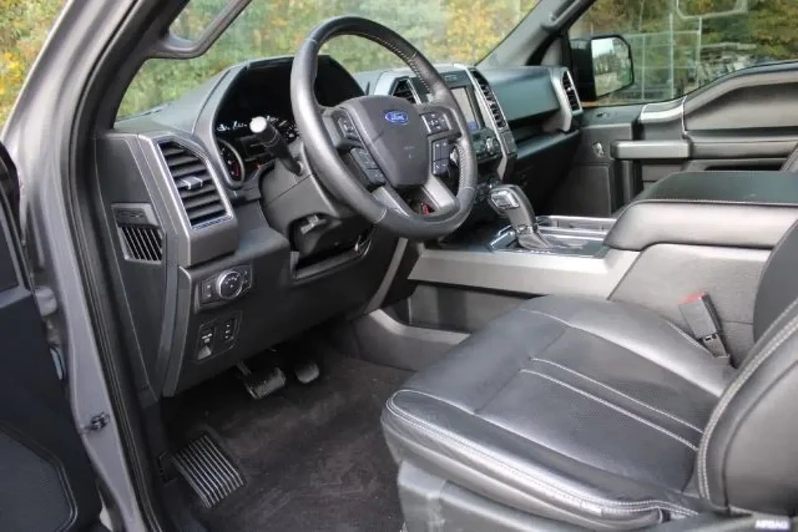 2020 Ford F-150 XLT (1FTEW1C40LF) with an Other engine, located at 2761 East Hwy 501, Conway, SC, 29526, (843) 331-1151, 33.781528, -78.989883 - Are you ready to elevate your adventures? Whether you're navigating the busy streets of Whiteville, NC, or heading out for a weekend road trip with the family, this 2020 Ford F-150 XLT is the perfect companion for those who crave versatility and power in their daily drive. With its robust design and - Photo#6