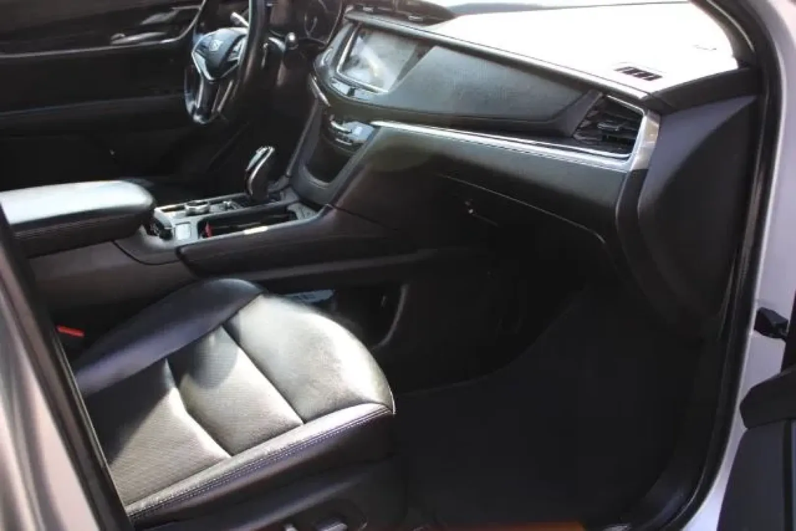 2020 Cadillac XT5 FWD Premium Luxury (1GYKNCRS0LZ) with an Other engine, located at 3598 James B White Hwy South, Whiteville, NC, 28472, (910) 642-3196, 34.294846, -78.732613 - 2020 Cadillac XT5 FWD Premium Luxury - Photo#11