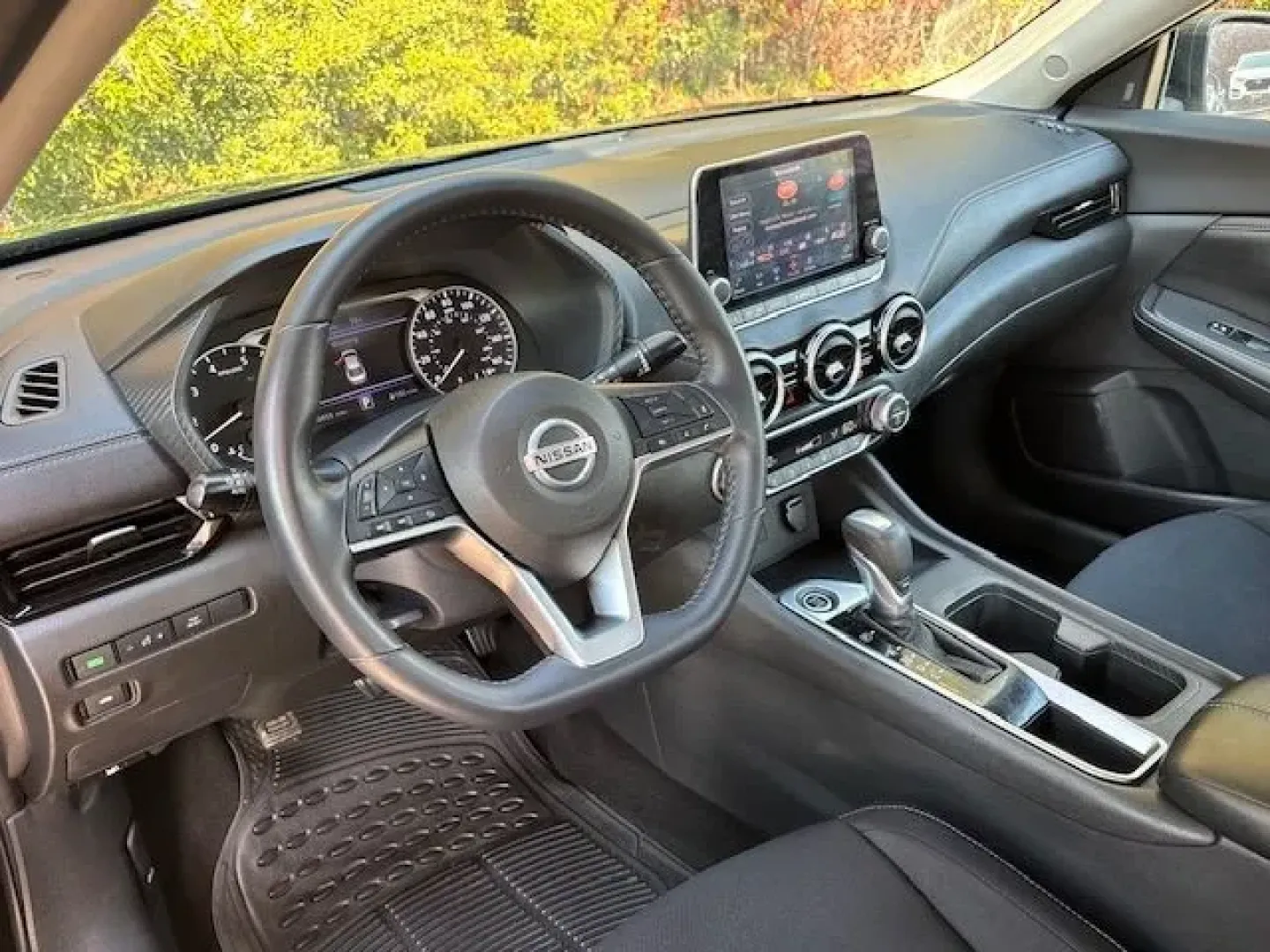 2021 /Charcoal Nissan Sentra SV Xtronic CVT (3N1AB8CV3MY) with an 2L I-4 gasoline direct injection engine, located at 2761 East Hwy 501, Conway, SC, 29526, (843) 331-1151, 33.781528, -78.989883 - **Discover the Perfect Companion for Your Daily Adventures with This 2021 Nissan Sentra SV!**<br /> <br /> Are you on the lookout for a reliable and stylish sedan that's perfect for both your daily commute and weekend getaways? Look no further! This 2021 Nissan Sentra SV, available at Car City - Con - Photo#9