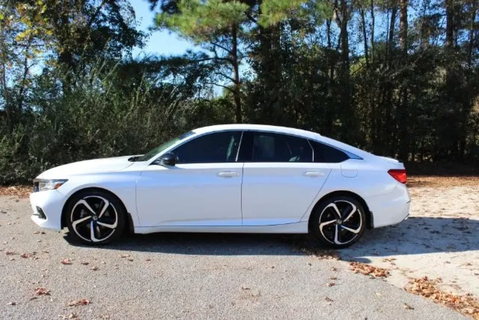 2021 Honda Accord Sport Special Edition (1HGCV1F49MA) with an 1.5L I-4 gasoline direct injection engine, located at 3598 James B White Hwy South, Whiteville, NC, 28472, (910) 642-3196, 34.294846, -78.732613 - **Discover Your Next Adventure with This 2021 Honda Accord Sport Special Edition!**<br /> <br /> Are you ready to elevate your daily commute or embark on weekend adventures with the perfect blend of style, comfort, and reliability? Look no further than this stunning 2021 Honda Accord Sport Special E - Photo#4