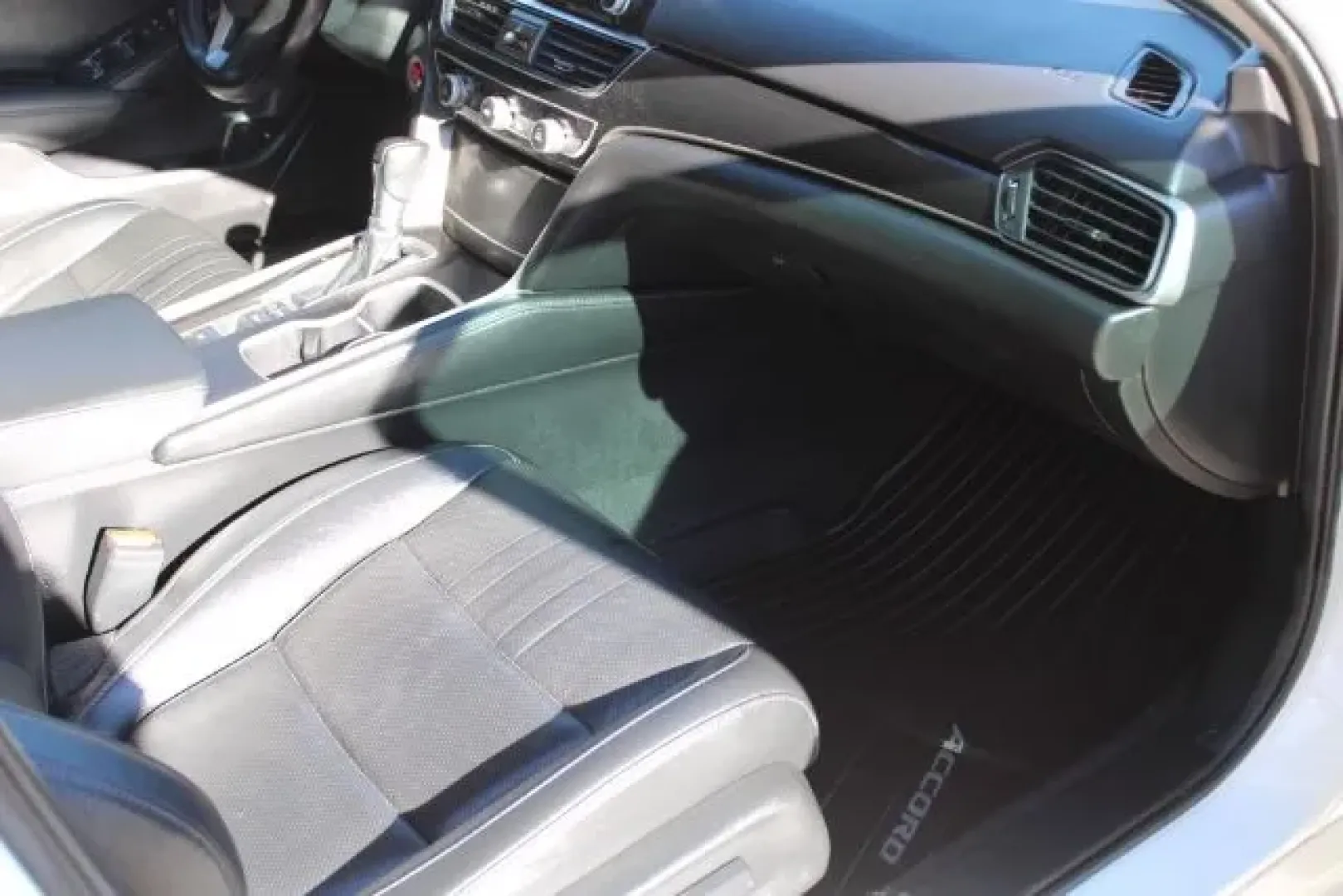 2021 Honda Accord Sport Special Edition (1HGCV1F49MA) with an 1.5L I-4 gasoline direct injection engine, located at 3598 James B White Hwy South, Whiteville, NC, 28472, (910) 642-3196, 34.294846, -78.732613 - **Discover Your Next Adventure with This 2021 Honda Accord Sport Special Edition!**<br /> <br /> Are you ready to elevate your daily commute or embark on weekend adventures with the perfect blend of style, comfort, and reliability? Look no further than this stunning 2021 Honda Accord Sport Special E - Photo#8