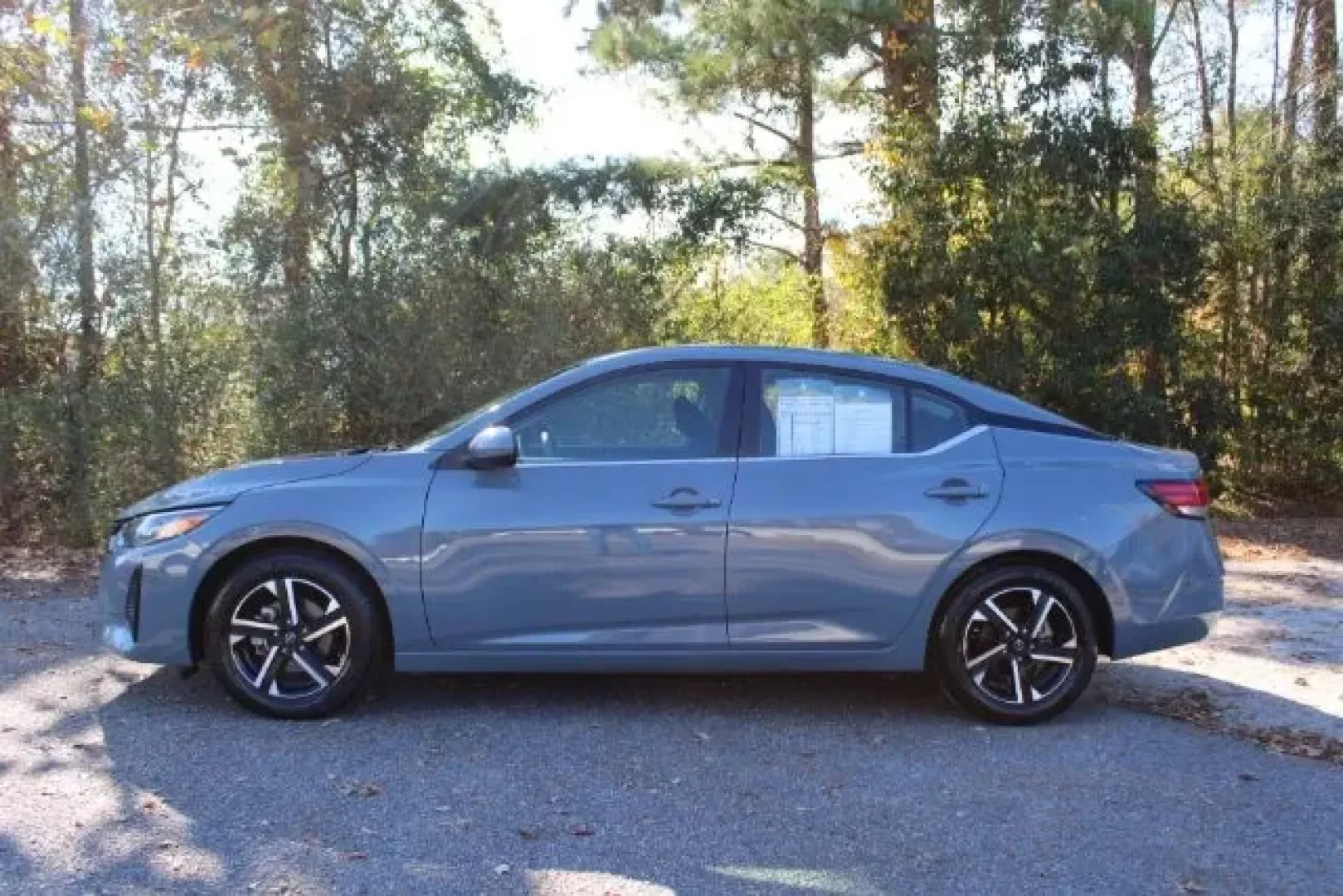 2024 Nissan Sentra SV Xtronic CVT (3N1AB8CV9RY) with an 2L I-4 gasoline direct injection engine, located at 3598 James B White Hwy South, Whiteville, NC, 28472, (910) 642-3196, 34.294846, -78.732613 - **Explore the Open Road with the 2024 Nissan Sentra SV Your Ideal Commuter Companion!**<br /> <br /> Are you searching for a reliable vehicle that perfectly balances style, comfort, and efficiency? Look no further! The 2024 Nissan Sentra SV is tailored for the modern commuter and is ideal for anyon - Photo#4