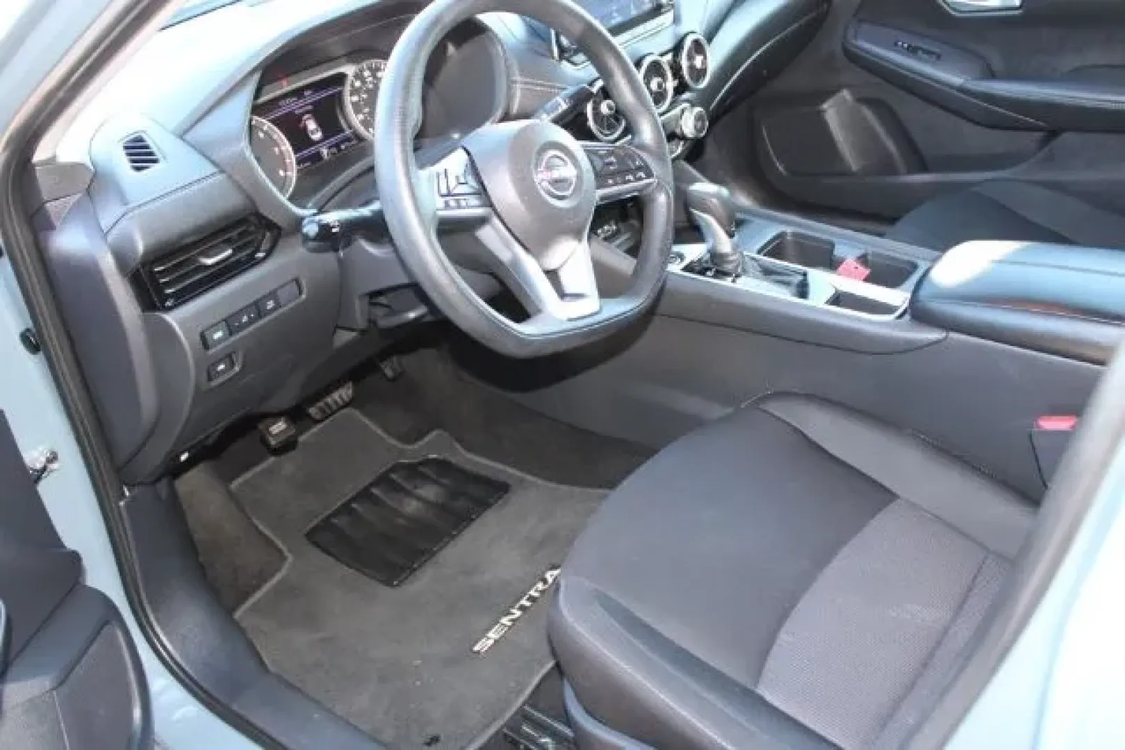 2024 Nissan Sentra SV Xtronic CVT (3N1AB8CV9RY) with an 2L I-4 gasoline direct injection engine, located at 3598 James B White Hwy South, Whiteville, NC, 28472, (910) 642-3196, 34.294846, -78.732613 - **Explore the Open Road with the 2024 Nissan Sentra SV Your Ideal Commuter Companion!**<br /> <br /> Are you searching for a reliable vehicle that perfectly balances style, comfort, and efficiency? Look no further! The 2024 Nissan Sentra SV is tailored for the modern commuter and is ideal for anyon - Photo#7