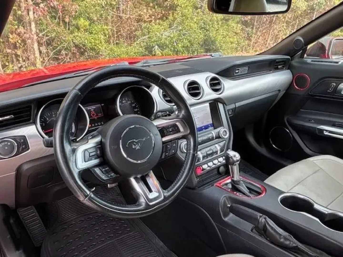 2020 /Ebony Ford Mustang EcoBoost Premium Convertible (1FATP8UH3L5) with an EcoBoost 2.3L I-4 gasoline direct injection engine, located at 2761 East Hwy 501, Conway, SC, 29526, (843) 331-1151, 33.781528, -78.989883 - **Experience the Thrill of the Open Road with the 2020 Ford Mustang EcoBoost Premium Convertible!**<br /> <br /> Are you ready to turn heads and feel the wind in your hair? Whether you're embarking on weekend adventures or simply looking to elevate your daily commute, our stunning 2020 Ford Mustang - Photo#10