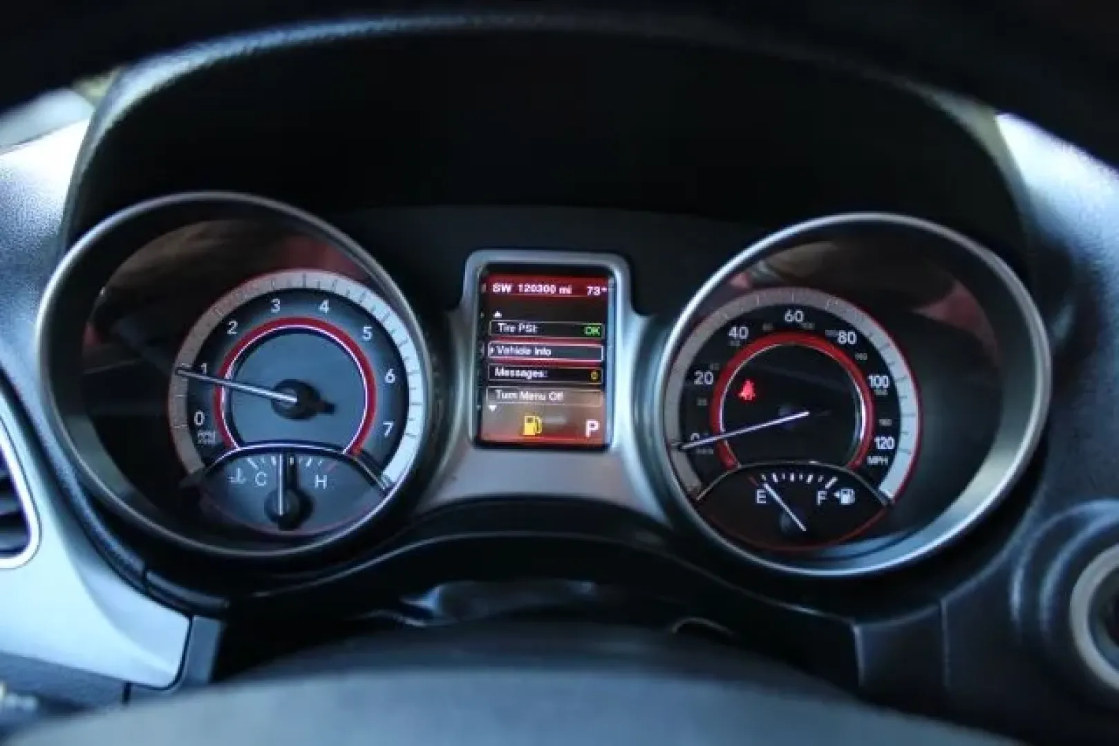 2020 Dodge Journey Crossroad (3C4PDCGB7LT) with an 2.4L L4 DOHC 16V engine, 4-Speed Automatic transmission, located at 3598 James B White Hwy South, Whiteville, NC, 28472, (910) 642-3196, 34.294846, -78.732613 - Are you ready to elevate your family adventures or weekend getaways? Look no further than this 2020 Dodge Journey Crossroad, available now at Car City - Whitesville. This spacious and versatile SUV is designed to keep you and your loved ones comfortable while navigating the scenic roads of Whitevill - Photo#5