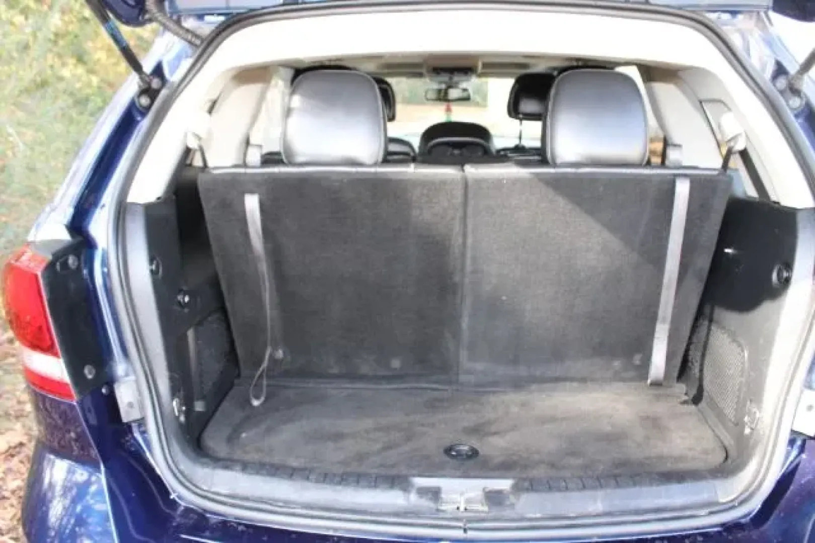 2020 Dodge Journey Crossroad (3C4PDCGB7LT) with an 2.4L L4 DOHC 16V engine, 4-Speed Automatic transmission, located at 3598 James B White Hwy South, Whiteville, NC, 28472, (910) 642-3196, 34.294846, -78.732613 - Are you ready to elevate your family adventures or weekend getaways? Look no further than this 2020 Dodge Journey Crossroad, available now at Car City - Whitesville. This spacious and versatile SUV is designed to keep you and your loved ones comfortable while navigating the scenic roads of Whitevill - Photo#7