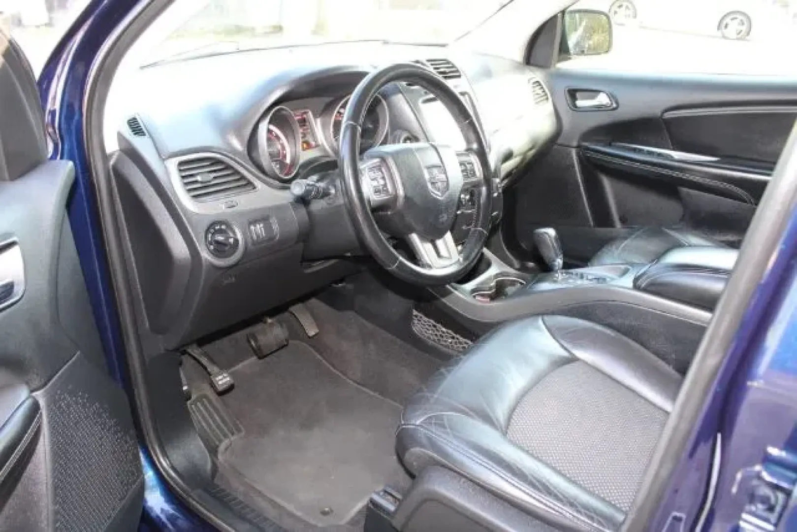 2020 Dodge Journey Crossroad (3C4PDCGB7LT) with an 2.4L L4 DOHC 16V engine, 4-Speed Automatic transmission, located at 3598 James B White Hwy South, Whiteville, NC, 28472, (910) 642-3196, 34.294846, -78.732613 - Are you ready to elevate your family adventures or weekend getaways? Look no further than this 2020 Dodge Journey Crossroad, available now at Car City - Whitesville. This spacious and versatile SUV is designed to keep you and your loved ones comfortable while navigating the scenic roads of Whitevill - Photo#10