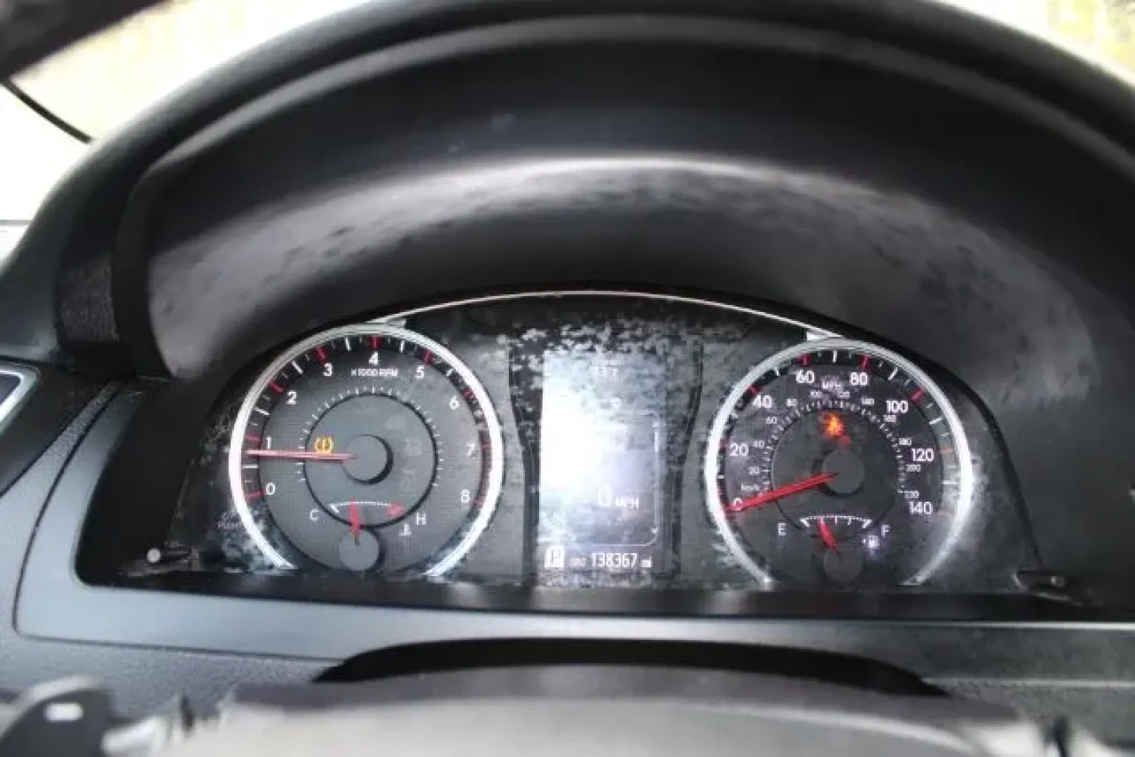 2017 /LIGHT GRAY LEATHERET Toyota Camry SE (4T1BF1FKXHU) with an 2.5L L4 DOHC 16V engine, 6-Speed Automatic transmission, located at 3598 James B White Hwy South, Whiteville, NC, 28472, (910) 642-3196, 34.294846, -78.732613 - Looking for a reliable vehicle that effortlessly fits into your lifestyle? Whether you're commuting to work, running errands around Whiteville, or planning a weekend getaway, the 2017 Toyota Camry SE is an outstanding choice for anyone seeking the perfect blend of comfort, efficiency, and style. Ava - Photo#5