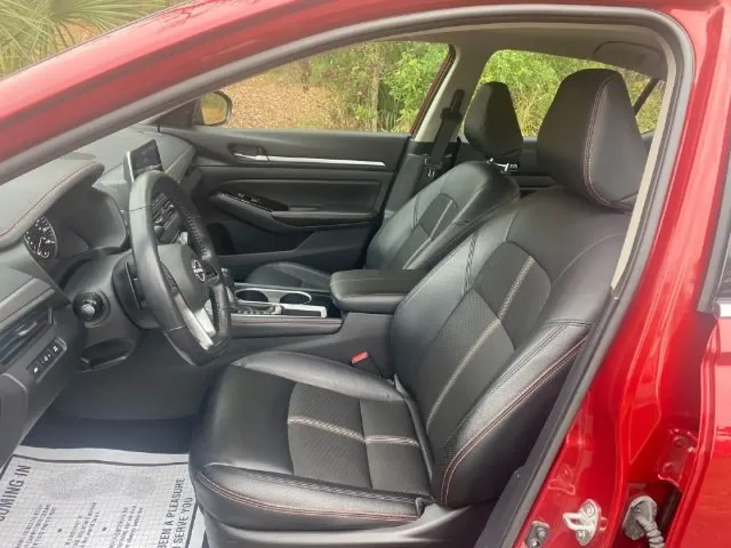 2024 /Sport Nissan Altima SR FWD (1N4BL4CV5RN) with an 2.5L I-4 gasoline direct injection engine, located at 9146 Ocean Hwy West, Calabash, NC, 28467, (910) 579-1110, 33.928635, -78.576157 - ### Elevate Your Daily Drive with the 2024 Nissan Altima SR FWD at Car City - Calabash!<br /> <br /> Are you in search of the ideal vehicle that balances style, comfort, and technology? Look no further than the **2024 Nissan Altima SR FWD**, available now at **Car City - Calabash**! Whether you're c - Photo#5