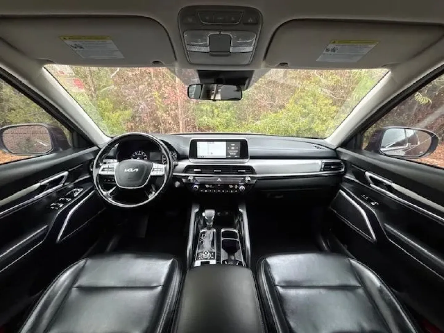 2022 /Black Kia Telluride LX (5XYP2DHC0NG) with an LAMBDA II 3.8L V-6 gasoline direct injection engine, located at 2761 East Hwy 501, Conway, SC, 29526, (843) 331-1151, 33.781528, -78.989883 - **Experience Unmatched Adventure with the 2022 Kia Telluride LX Your Next Family SUV Awaits!**<br /> <br /> Are you ready to elevate your weekends and family outings? The 2022 Kia Telluride LX is designed for those who crave adventure without sacrificing comfort and safety. Perfect for growing fami - Photo#8