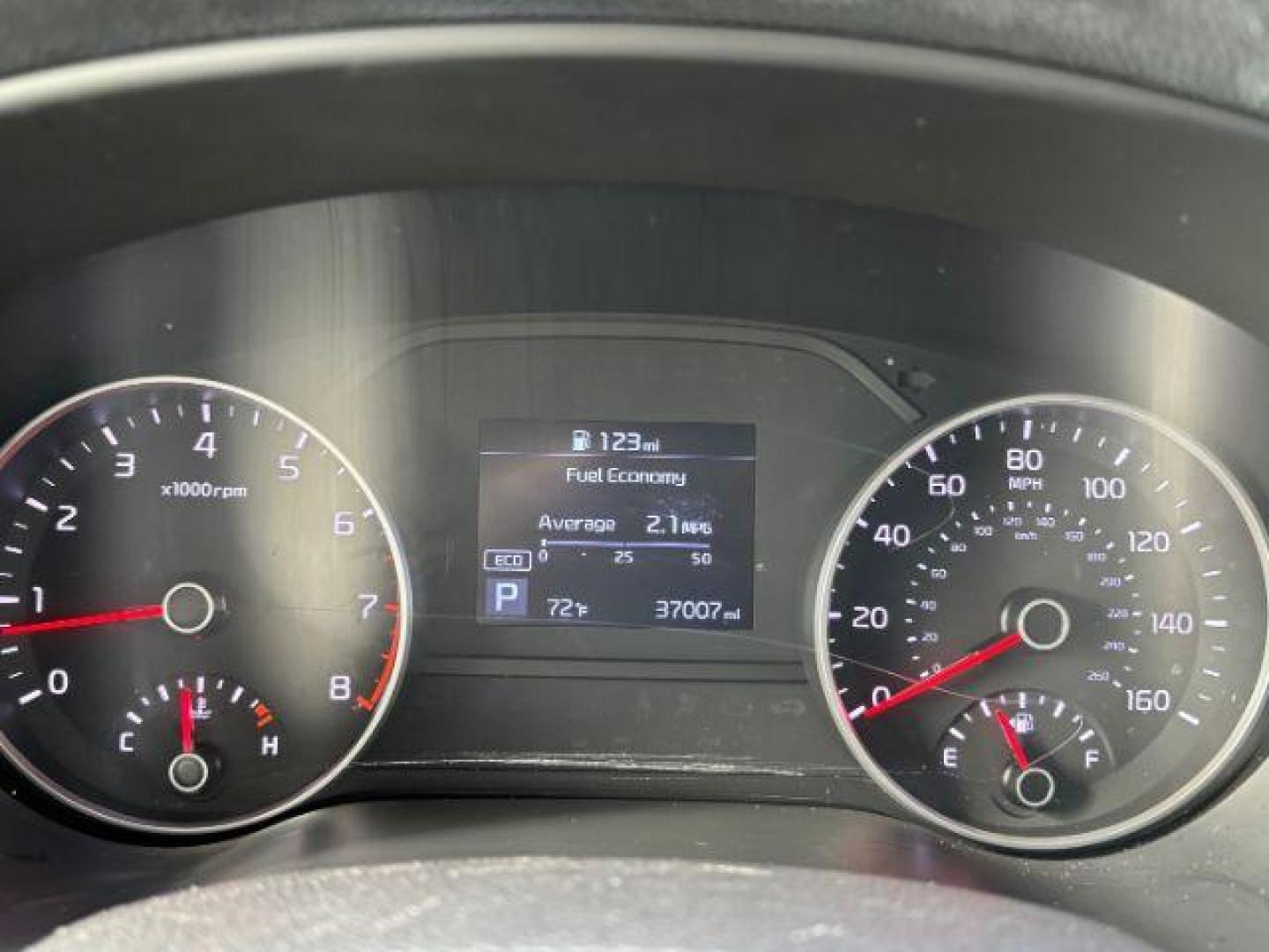 2021 /Gray, leather Kia Sportage EX FWD (KNDPN3AC8M7) with an 2.4L V6 DOHC 24V engine, 6-Speed Automatic transmission, located at 2761 East Hwy 501, Conway, SC, 29526, (843) 331-1151, 33.781528, -78.989883 - 2021 Kia Sportage EX FWD - Photo#5