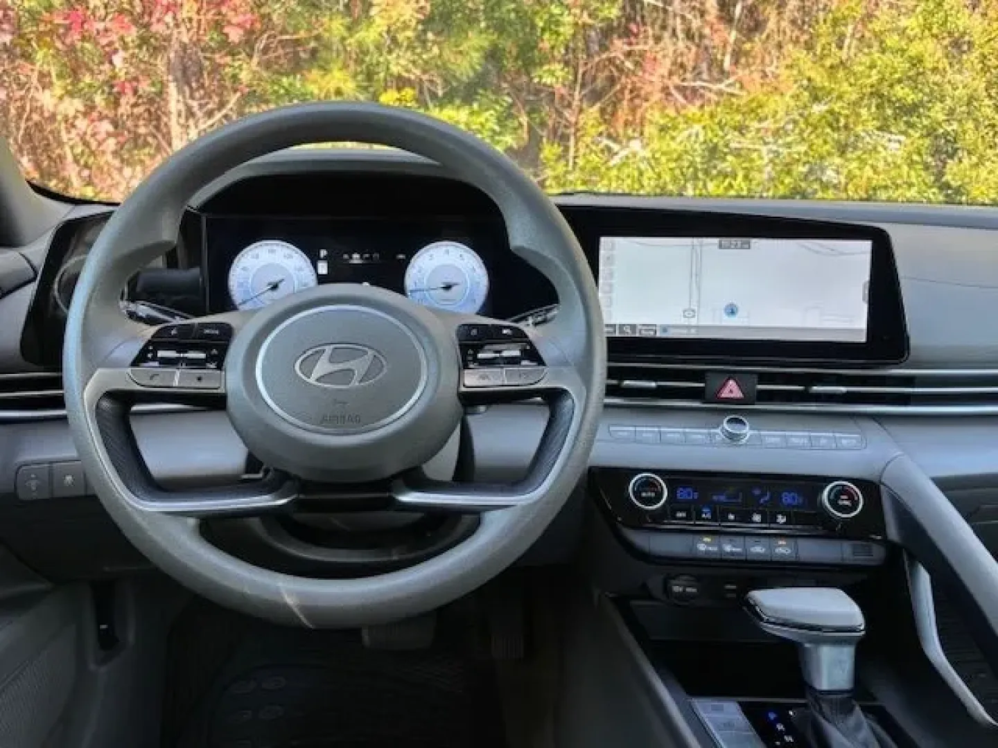 2024 /Medium Gray Hyundai Elantra SEL (KMHLM4DG6RU) with an Nu PE 2L I-4 DOHC engine, located at 2761 East Hwy 501, Conway, SC, 29526, (843) 331-1151, 33.781528, -78.989883 - ### Discover Your Next Adventure with the 2024 Hyundai Elantra SEL at Car City - Conway!<br /> <br /> Are you ready to elevate your daily commute or embark on weekend adventures? The 2024 Hyundai Elantra SEL, now available at Car City - Conway, is the perfect companion for anyone seeking a blend of - Photo#7