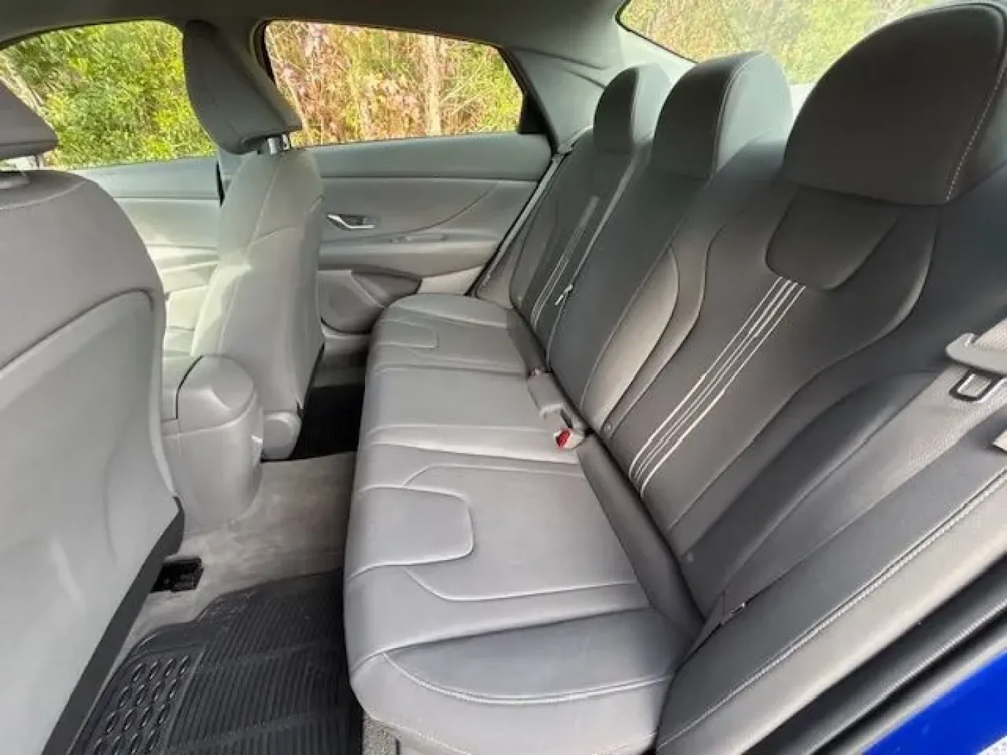 2024 /Medium Gray Hyundai Elantra SEL (KMHLM4DG6RU) with an Nu PE 2L I-4 DOHC engine, located at 2761 East Hwy 501, Conway, SC, 29526, (843) 331-1151, 33.781528, -78.989883 - ### Discover Your Next Adventure with the 2024 Hyundai Elantra SEL at Car City - Conway!<br /> <br /> Are you ready to elevate your daily commute or embark on weekend adventures? The 2024 Hyundai Elantra SEL, now available at Car City - Conway, is the perfect companion for anyone seeking a blend of - Photo#11