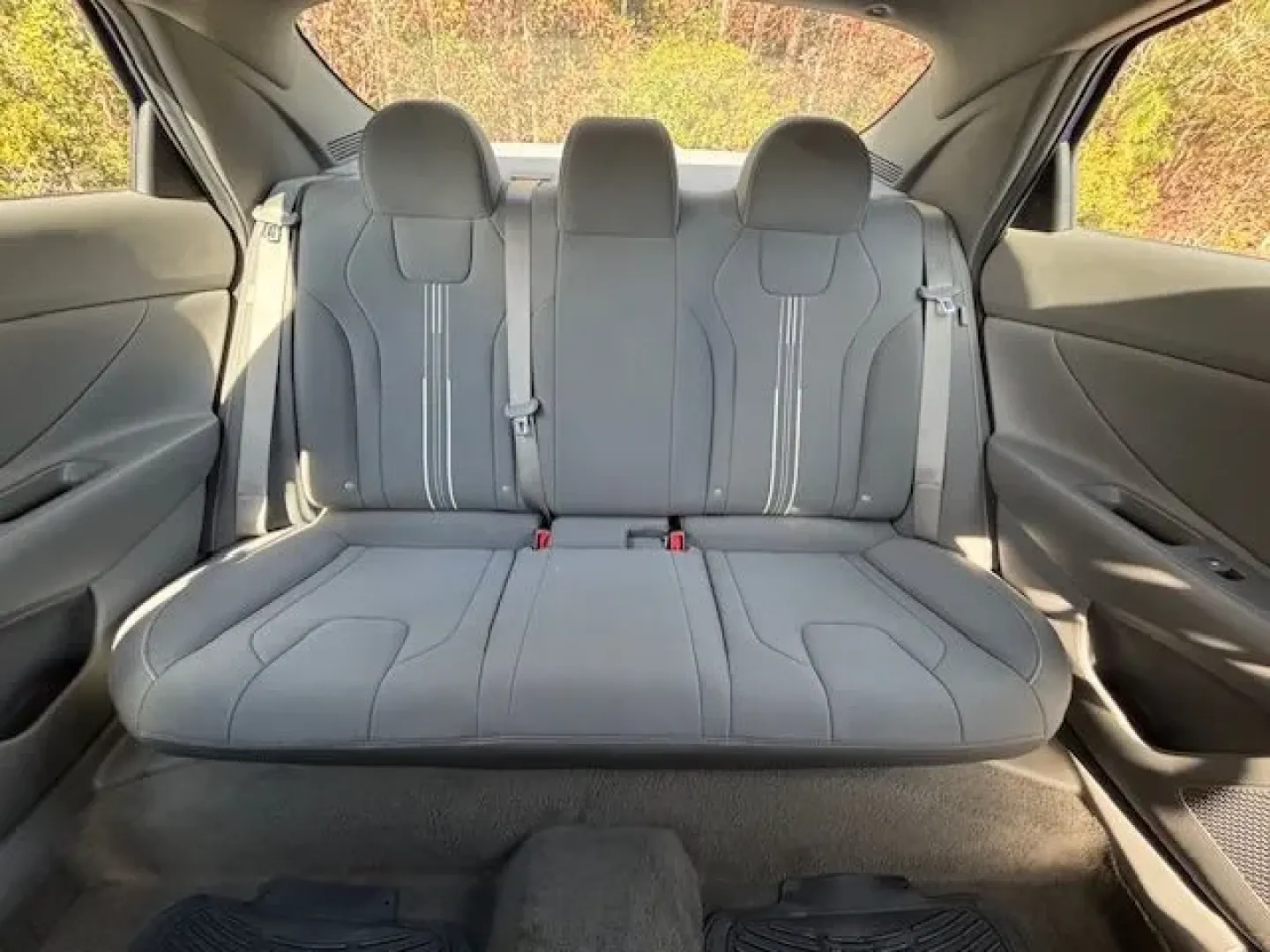 2024 /Medium Gray Hyundai Elantra SEL (KMHLM4DG6RU) with an Nu PE 2L I-4 DOHC engine, located at 2761 East Hwy 501, Conway, SC, 29526, (843) 331-1151, 33.781528, -78.989883 - ### Discover Your Next Adventure with the 2024 Hyundai Elantra SEL at Car City - Conway!<br /> <br /> Are you ready to elevate your daily commute or embark on weekend adventures? The 2024 Hyundai Elantra SEL, now available at Car City - Conway, is the perfect companion for anyone seeking a blend of - Photo#12