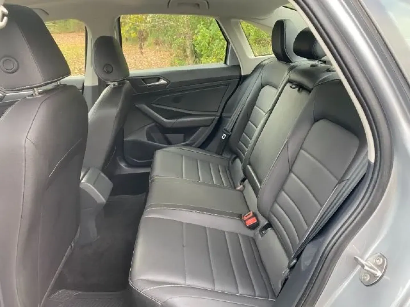 2024 /Titan Black Volkswagen Jetta 1.5T SE (3VW7M7BU4RM) with an 1.5L I-4 gasoline direct injection engine, located at 9146 Ocean Hwy West, Calabash, NC, 28467, (910) 579-1110, 33.928635, -78.576157 - ### Elevate Your Daily Commute with the 2024 Volkswagen Jetta SE at Car City - Calabash!<br /> <br /> Are you ready to enhance your everyday driving experience? The 2024 Volkswagen Jetta SE is the perfect match for those seeking a blend of style, efficiency, and modern technology-all while being bud - Photo#5