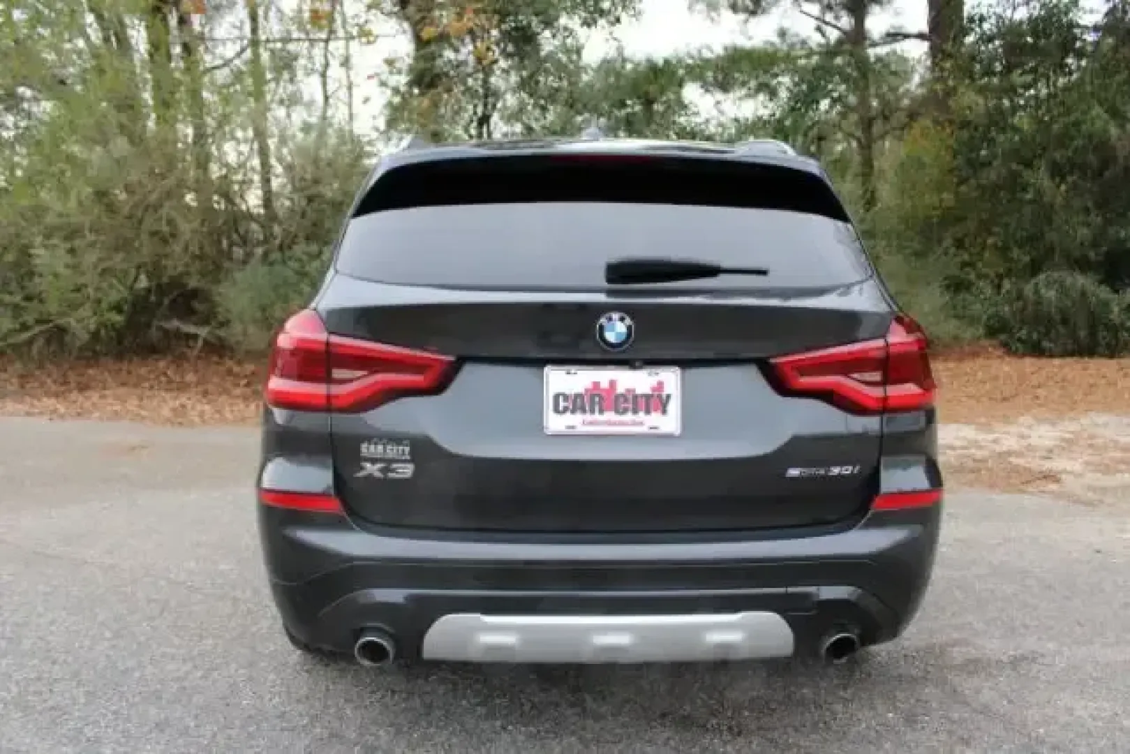 2020 BMW X3 sDrive30i (5UXTY3C01L9) with an 2L I-4 gasoline direct injection engine, 8A transmission, located at 3598 James B White Hwy South, Whiteville, NC, 28472, (910) 642-3196, 34.294846, -78.732613 - **Discover Luxury and Performance with Our 2020 BMW X3 in Whiteville, NC!**<br /> <br /> Are you ready to elevate your driving experience? Meet the 2020 BMW X3, a stunning sport utility vehicle designed for active lifestyles and discerning drivers. Whether you're commuting to work, running errands i - Photo#2