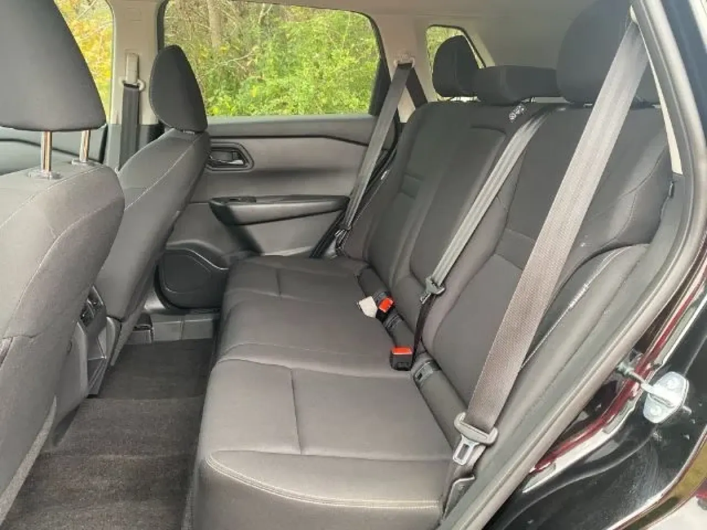 2024 /Charcoal Nissan Rogue S FWD (5N1BT3AA5RC) with an VC-Turbo 1.5L I-3 gasoline direct injection engine, located at 9146 Ocean Hwy West, Calabash, NC, 28467, (910) 579-1110, 33.928635, -78.576157 - ### Discover Your Next Adventure with the 2024 Nissan Rogue at Car City - Calabash!<br /> <br /> Are you searching for the perfect vehicle to elevate your family vacations or weekend getaways? Look no further than this stunning 2024 Nissan Rogue, available now at Car City - Calabash! With its impres - Photo#5