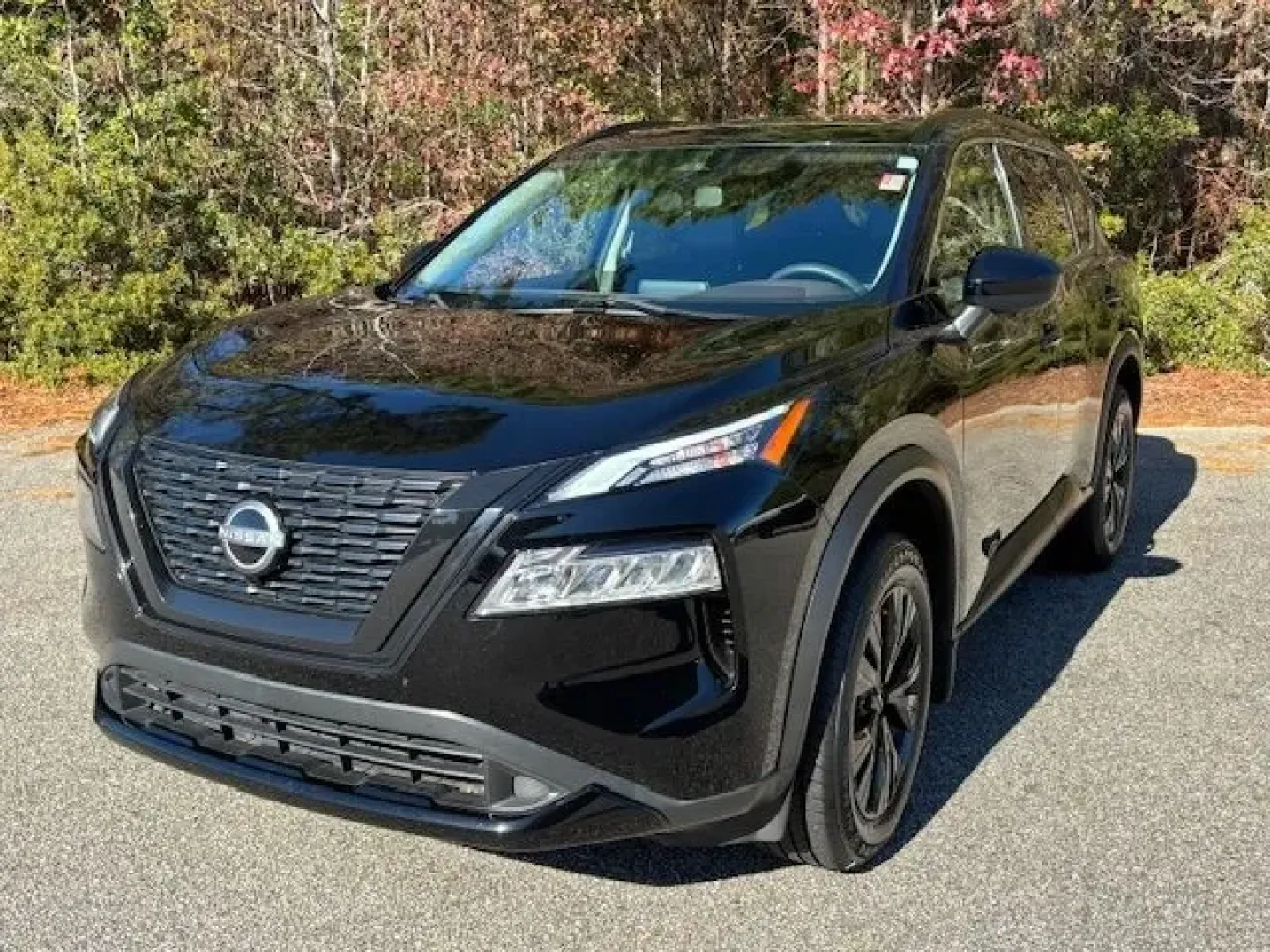2023 /Charcoal Nissan Rogue SV FWD (JN8BT3BA0PW) with an VC-Turbo 1.5L I-3 gasoline direct injection engine, located at 2761 East Hwy 501, Conway, SC, 29526, (843) 331-1151, 33.781528, -78.989883 - **Discover Your Next Adventure with the 2023 Nissan Rogue SV FWD at Car City - Conway**<br /> <br /> If you're in the market for an SUV that can handle the demands of family life, weekend getaways, or daily commutes, look no further than this 2023 Nissan Rogue SV FWD. This vehicle not only offers ex - Photo#0