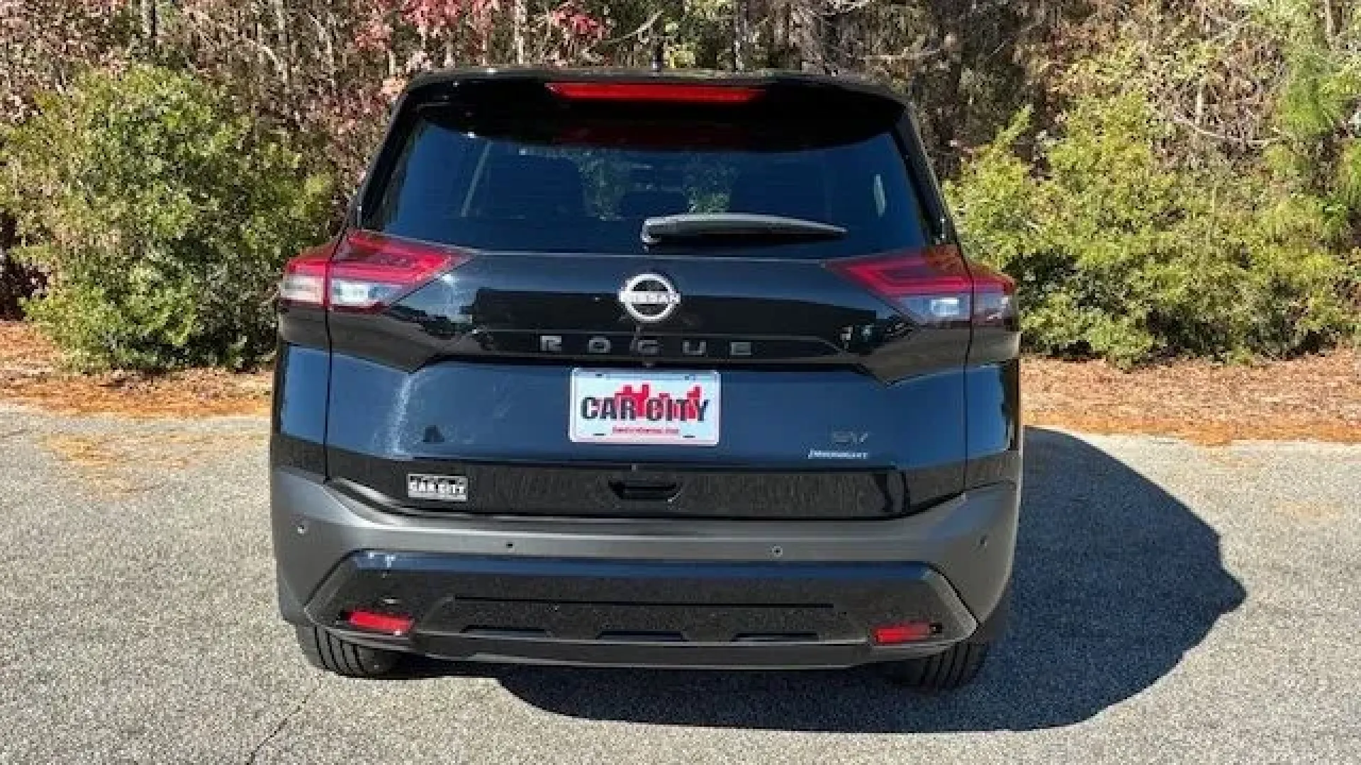 2023 /Charcoal Nissan Rogue SV FWD (JN8BT3BA0PW) with an VC-Turbo 1.5L I-3 gasoline direct injection engine, located at 2761 East Hwy 501, Conway, SC, 29526, (843) 331-1151, 33.781528, -78.989883 - **Discover Your Next Adventure with the 2023 Nissan Rogue SV FWD at Car City - Conway**<br /> <br /> If you're in the market for an SUV that can handle the demands of family life, weekend getaways, or daily commutes, look no further than this 2023 Nissan Rogue SV FWD. This vehicle not only offers ex - Photo#5