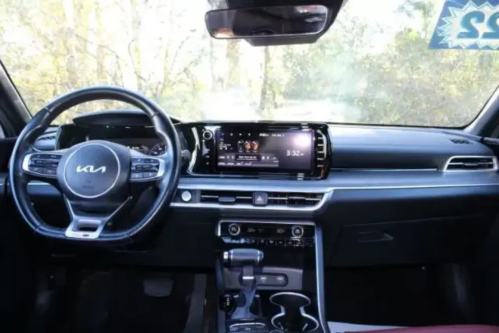 2022 Kia K5 GT-Line (5XXG64J23NG) with an Gamma-II 1.6L I-4 gasoline direct injection engine, 8A transmission, located at 9146 Ocean Hwy West, Calabash, NC, 28467, (910) 579-1110, 33.928635, -78.576157 - Are you in the market for a vehicle that perfectly balances style, comfort, and efficiency? Look no further than this stunning 2022 Kia K5 GT-Line available at Car City - Whitesville, located at 3598 James B White Hwy South, Whiteville, NC 28472. This pre-owned sedan is designed for modern lifestyle - Photo#7