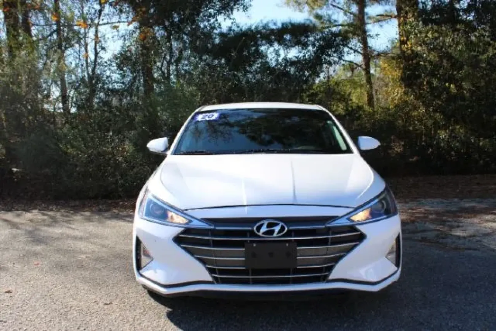 2020 /CHARCOAL CLOTH Hyundai Elantra SEL (5NPD84LF4LH) with an 1.8L L4 DOHC 16V engine, 6-Speed Automatic transmission, located at 2761 East Hwy 501, Conway, SC, 29526, (843) 331-1151, 33.781528, -78.989883 - **Discover the Perfect Commuter Companion with This 2020 Hyundai Elantra SEL at Car City - Conway!**<br /> <br /> Are you in the market for an affordable used car that delivers comfort, efficiency, and style? Look no further than this stunning 2020 Hyundai Elantra SEL, a sedan that blends functional - Photo#1