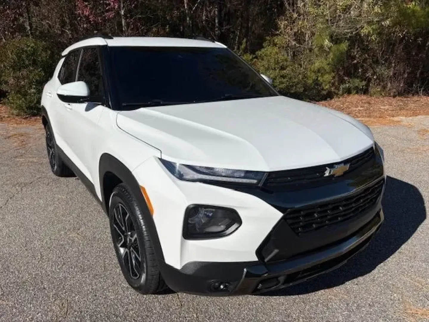 2022 /Jet Black w/Arizona Accents Chevrolet Trailblazer ACTIV (KL79MVSL7NB) with an 1.3L L3 DOHC 12V engine, 9-Speed Automatic transmission, located at 2761 East Hwy 501, Conway, SC, 29526, (843) 331-1151, 33.781528, -78.989883 - **Elevate Your Adventures with the 2022 Chevrolet Trailblazer ACTIV!** <br /> <br /> Are you ready to explore the open road or tackle the daily commute with style and confidence? The 2022 Chevrolet Trailblazer ACTIV is your perfect companion for weekend getaways and family outings, making every jour - Photo#1