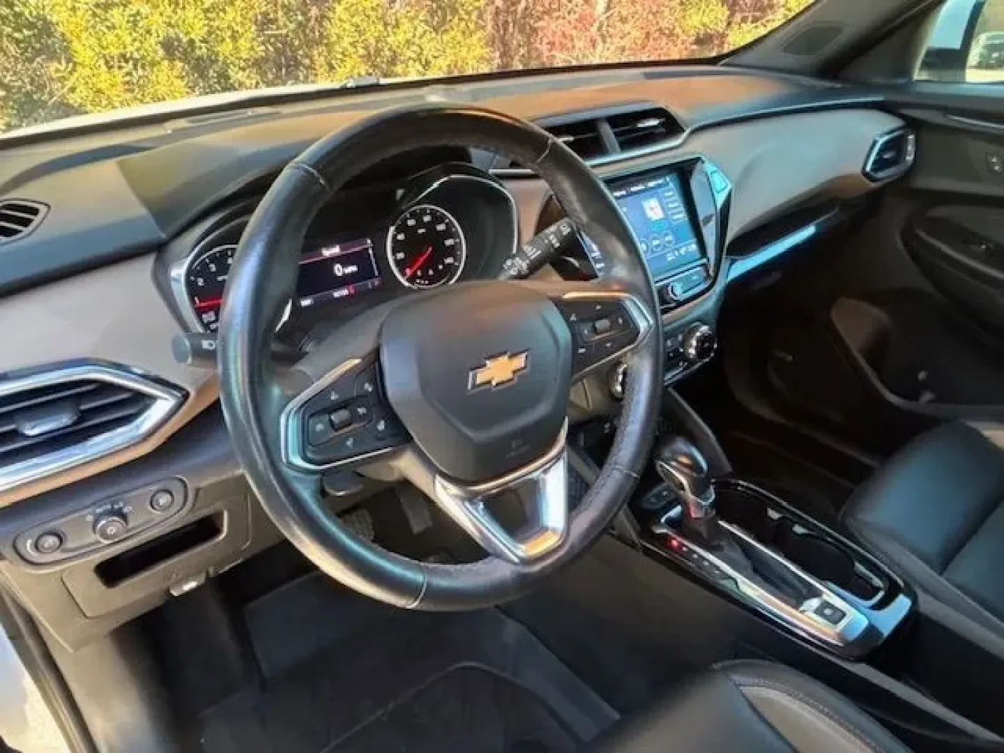 2022 /Jet Black w/Arizona Accents Chevrolet Trailblazer ACTIV (KL79MVSL7NB) with an 1.3L L3 DOHC 12V engine, 9-Speed Automatic transmission, located at 2761 East Hwy 501, Conway, SC, 29526, (843) 331-1151, 33.781528, -78.989883 - **Elevate Your Adventures with the 2022 Chevrolet Trailblazer ACTIV!** <br /> <br /> Are you ready to explore the open road or tackle the daily commute with style and confidence? The 2022 Chevrolet Trailblazer ACTIV is your perfect companion for weekend getaways and family outings, making every jour - Photo#10