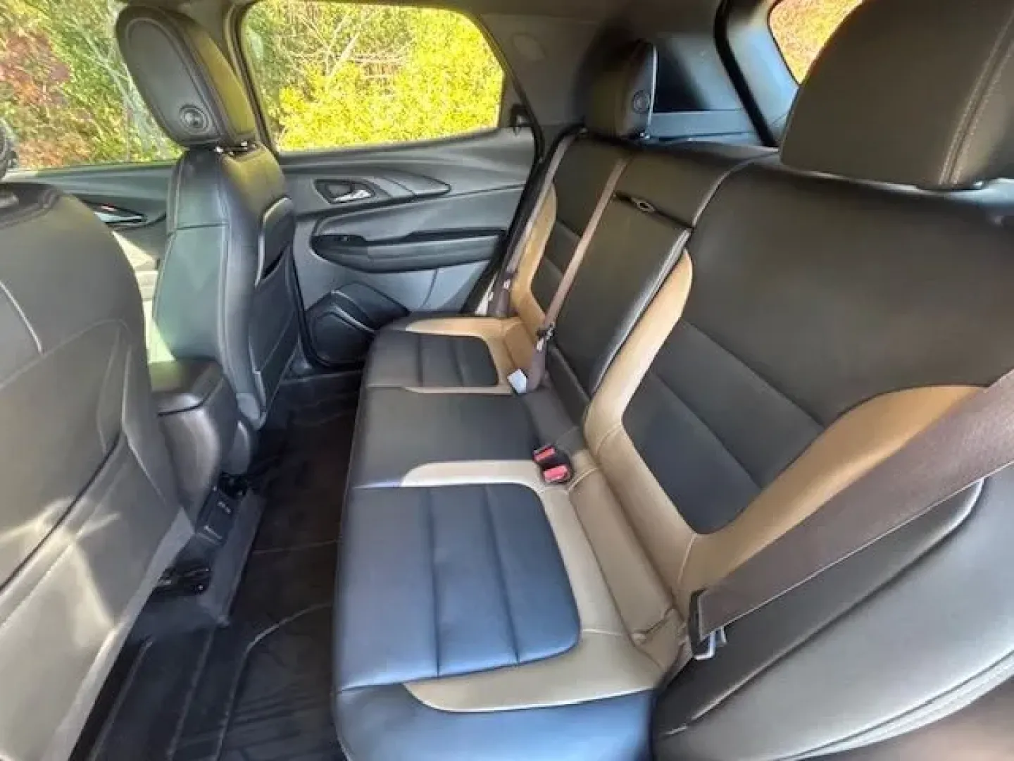 2022 /Jet Black w/Arizona Accents Chevrolet Trailblazer ACTIV (KL79MVSL7NB) with an 1.3L L3 DOHC 12V engine, 9-Speed Automatic transmission, located at 2761 East Hwy 501, Conway, SC, 29526, (843) 331-1151, 33.781528, -78.989883 - **Elevate Your Adventures with the 2022 Chevrolet Trailblazer ACTIV!** <br /> <br /> Are you ready to explore the open road or tackle the daily commute with style and confidence? The 2022 Chevrolet Trailblazer ACTIV is your perfect companion for weekend getaways and family outings, making every jour - Photo#12