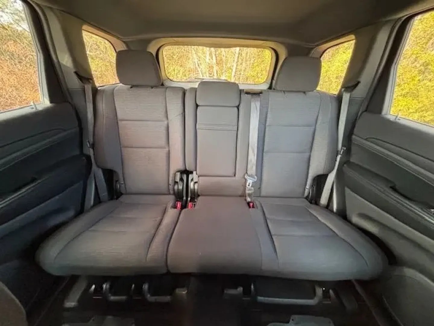 2017 /Black, cloth Jeep Grand Cherokee Laredo 4WD (1C4RJFAG7HC) with an 3.6L V6 DOHC 24V engine, 8-Speed Automatic transmission, located at 2761 East Hwy 501, Conway, SC, 29526, (843) 331-1151, 33.781528, -78.989883 - Need an SUV that can handle school drop-offs in the morning, a long commute down Hwy 501, and a last-minute beach run to Myrtle Beach on the weekend? This 2017 Jeep Grand Cherokee Laredo 4WD is built for real-life Carolina schedules-comfortable, confident in changing weather, and ready for road trip - Photo#12