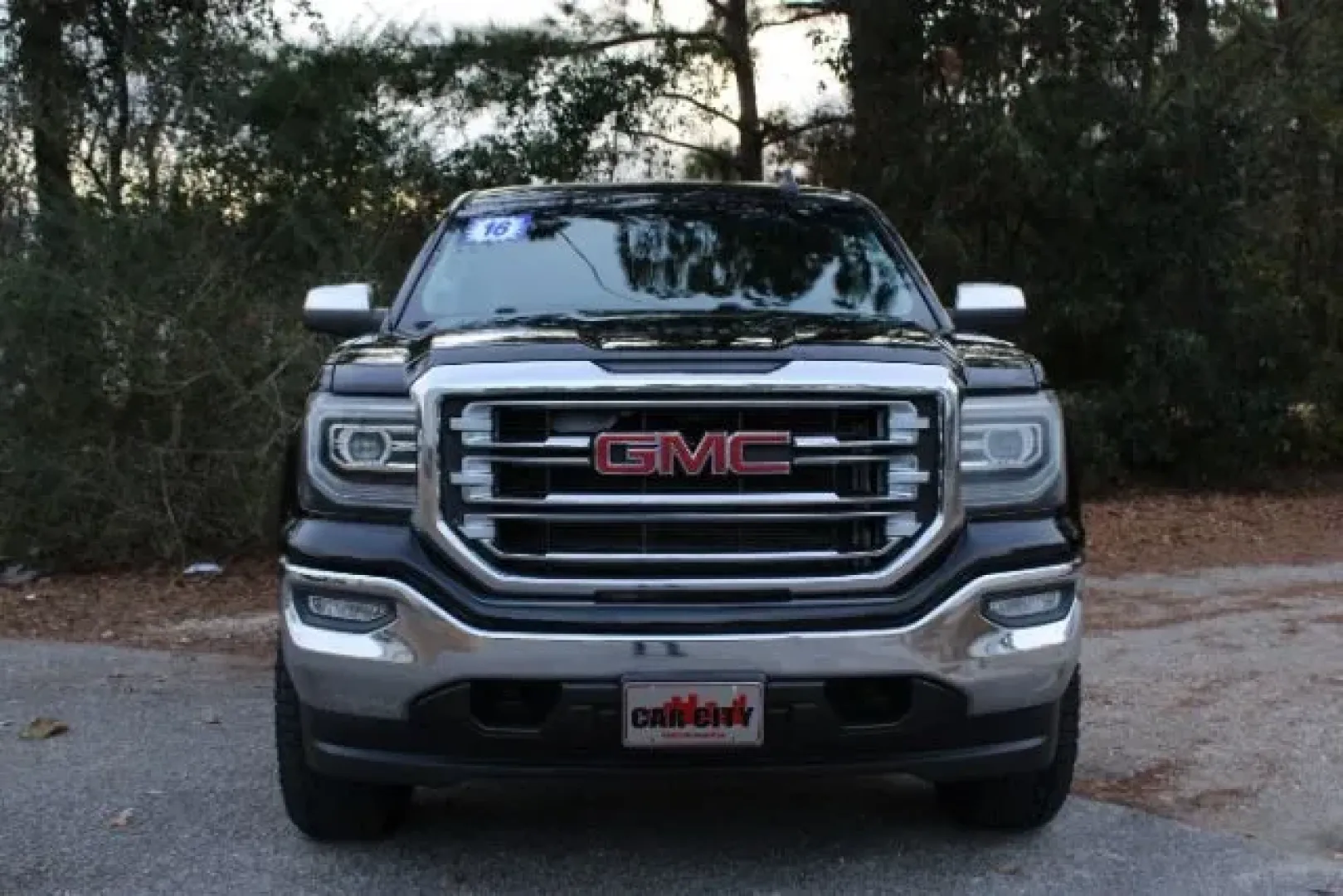 2016 GMC Sierra 1500 SLT (3GTU2NECXGG) with an EcoTec3 6.2L V-8 gasoline direct injection engine, located at 3598 James B White Hwy South, Whiteville, NC, 28472, (910) 642-3196, 34.294846, -78.732613 - **Unleash Your Adventurous Spirit with the 2016 GMC Sierra 1500 SLT Perfect for Weekend Getaways or Daily Commutes!**<br /> <br /> If you're searching for a vehicle that can seamlessly transition from the rigors of daily life to the thrill of weekend adventures, look no further than the 2016 GMC Si - Photo#1