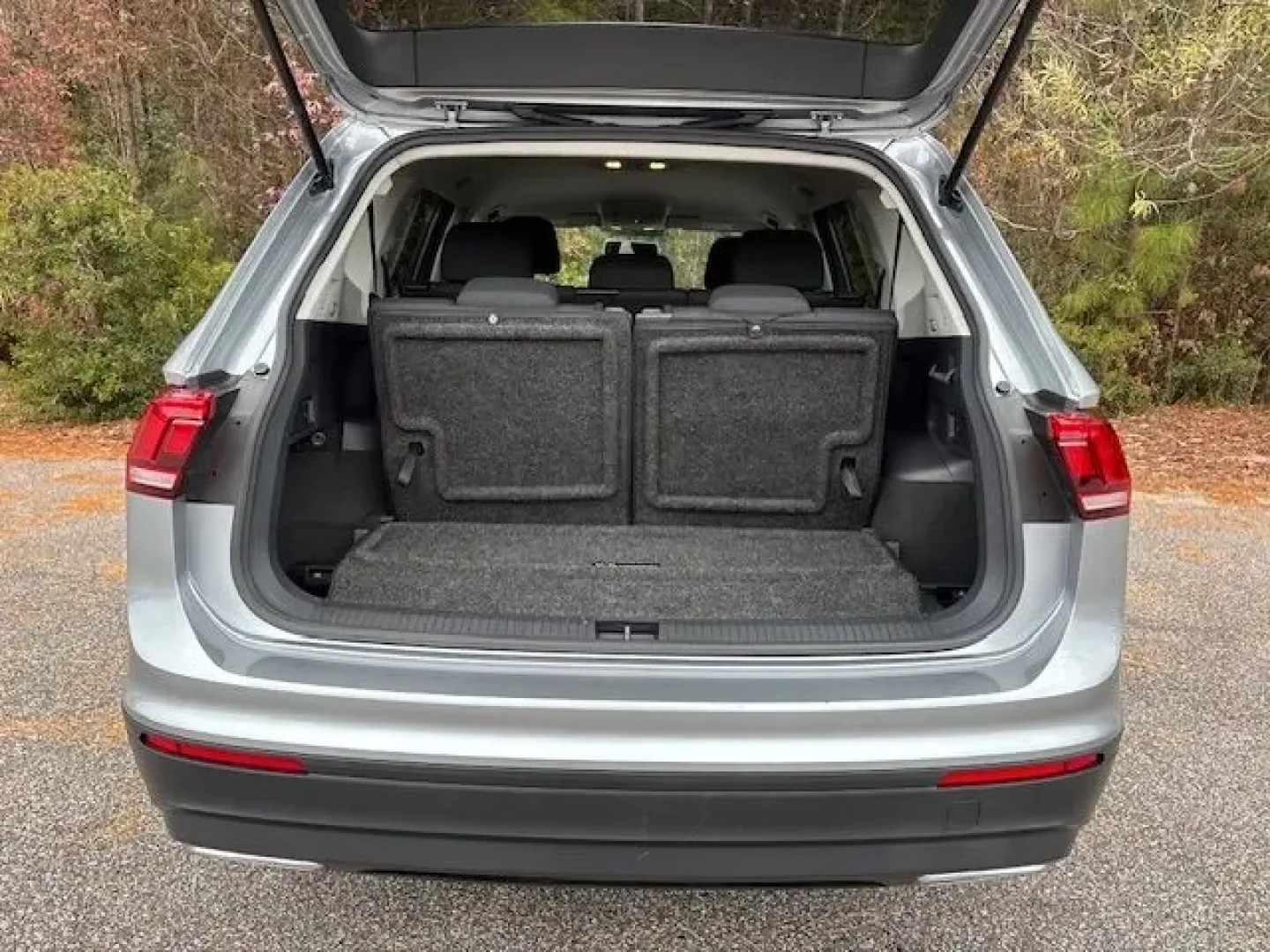 2021 /Titan Black Volkswagen Tiguan 2.0T S (3VV1B7AX8MM) with an 2L I-4 gasoline direct injection engine, located at 2761 East Hwy 501, Conway, SC, 29526, (843) 331-1151, 33.781528, -78.989883 - **Experience Adventure and Comfort with the 2021 Volkswagen Tiguan at Car City - Conway!**<br /> <br /> Are you ready to elevate your driving experience? Whether you're transporting the kids to school, embarking on weekend adventures, or navigating long commutes, the 2021 Volkswagen Tiguan is the pe - Photo#14