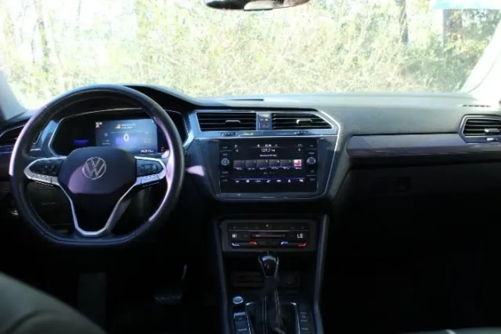 2022 Volkswagen Tiguan 2.0T SE (3VV3B7AX3NM) with an 2L I-4 gasoline direct injection engine, located at 3598 James B White Hwy South, Whiteville, NC, 28472, (910) 642-3196, 34.294846, -78.732613 - **Elevate Your Adventures with the 2022 Volkswagen Tiguan at Car City - Whitesville!**<br /> <br /> Are you ready to take your family adventures or weekend getaways to the next level? The 2022 Volkswagen Tiguan is the perfect SUV for those who crave space, comfort, and versatility. Whether you're na - Photo#6