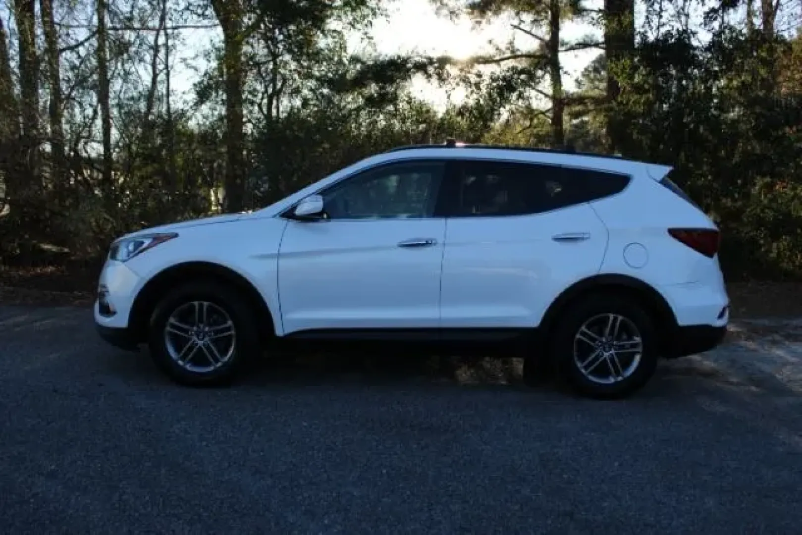 2018 Hyundai Santa Fe Sport 2.4 AWD (5NMZUDLB4JH) with an 2.4L L4 DOHC 16V engine, 6-Speed Automatic transmission, located at 3598 James B White Hwy South, Whiteville, NC, 28472, (910) 642-3196, 34.294846, -78.732613 - **Explore the Open Road with the 2018 Hyundai Santa Fe Sport Your Next Adventure Awaits!**<br /> <br /> Are you ready to elevate your weekend getaways or family outings? The 2018 Hyundai Santa Fe Sport is the perfect SUV that combines comfort, safety, and performance, making it an ideal choice for - Photo#4