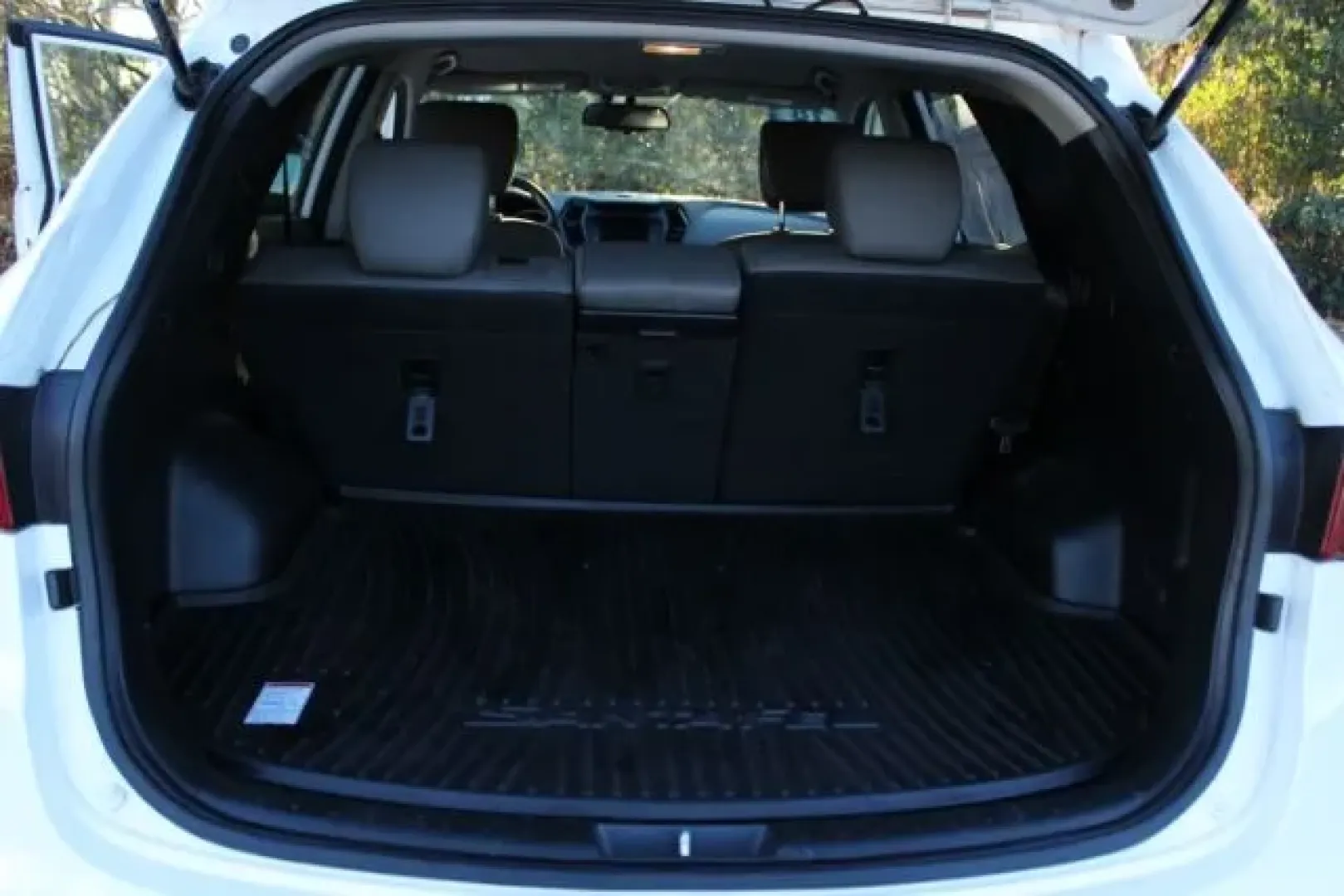 2018 Hyundai Santa Fe Sport 2.4 AWD (5NMZUDLB4JH) with an 2.4L L4 DOHC 16V engine, 6-Speed Automatic transmission, located at 3598 James B White Hwy South, Whiteville, NC, 28472, (910) 642-3196, 34.294846, -78.732613 - **Explore the Open Road with the 2018 Hyundai Santa Fe Sport Your Next Adventure Awaits!**<br /> <br /> Are you ready to elevate your weekend getaways or family outings? The 2018 Hyundai Santa Fe Sport is the perfect SUV that combines comfort, safety, and performance, making it an ideal choice for - Photo#10