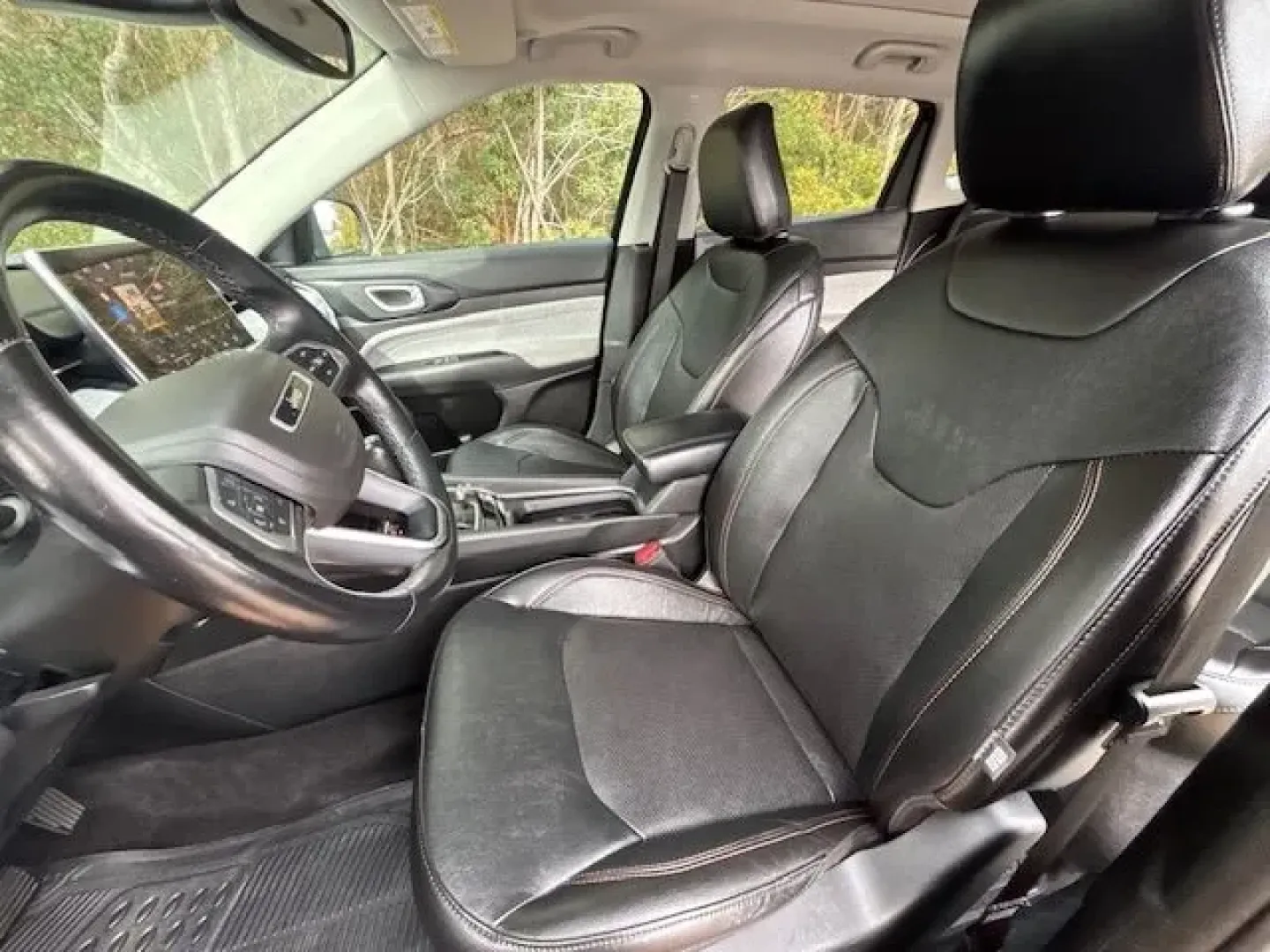 2022 /Black Jeep Compass Latitude Lux 4x4 (3C4NJDFB7NT) with an Other engine, located at 2761 East Hwy 501, Conway, SC, 29526, (843) 331-1151, 33.781528, -78.989883 - **Explore Your Next Adventure with This 2022 Jeep Compass Latitude Lux 4x4 at Car City - Conway!**<br /> <br /> Are you looking for a versatile and reliable SUV to accommodate your busy lifestyle? Whether you're navigating the daily commute, embarking on weekend adventures, or simply seeking comfort - Photo#11