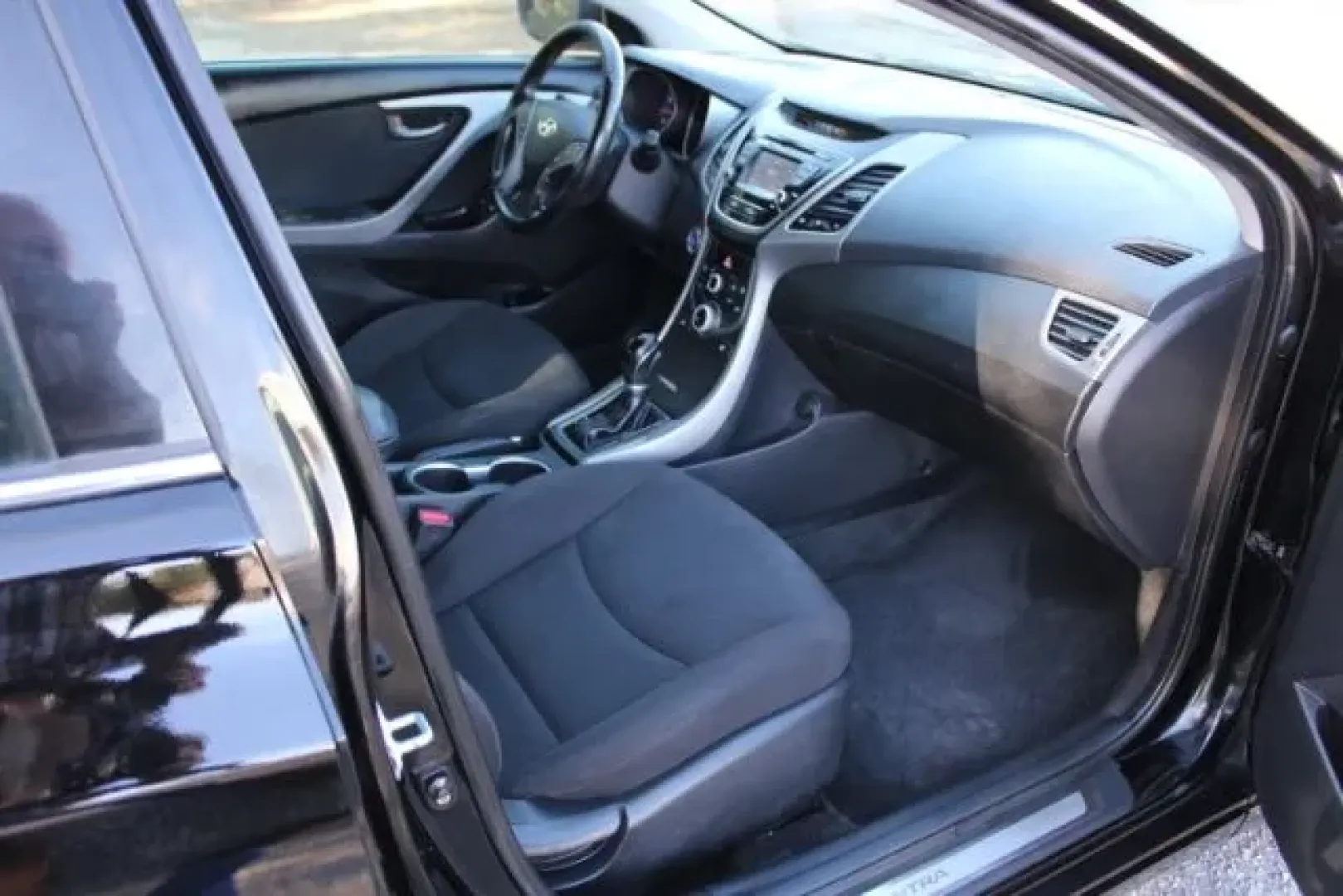 2016 /CHARCOAL CLOTH Hyundai Elantra Value Edition (KMHDH4AE7GU) with an Other engine, located at 3598 James B White Hwy South, Whiteville, NC, 28472, (910) 642-3196, 34.294846, -78.732613 - Are you ready to elevate your daily commute or weekend adventures without breaking the bank? Look no further than this 2016 Hyundai Elantra Value Edition, a perfect blend of style, comfort, and efficiency. With ample space for growing families and a fuel-efficient drivetrain, this sedan is an excell - Photo#9