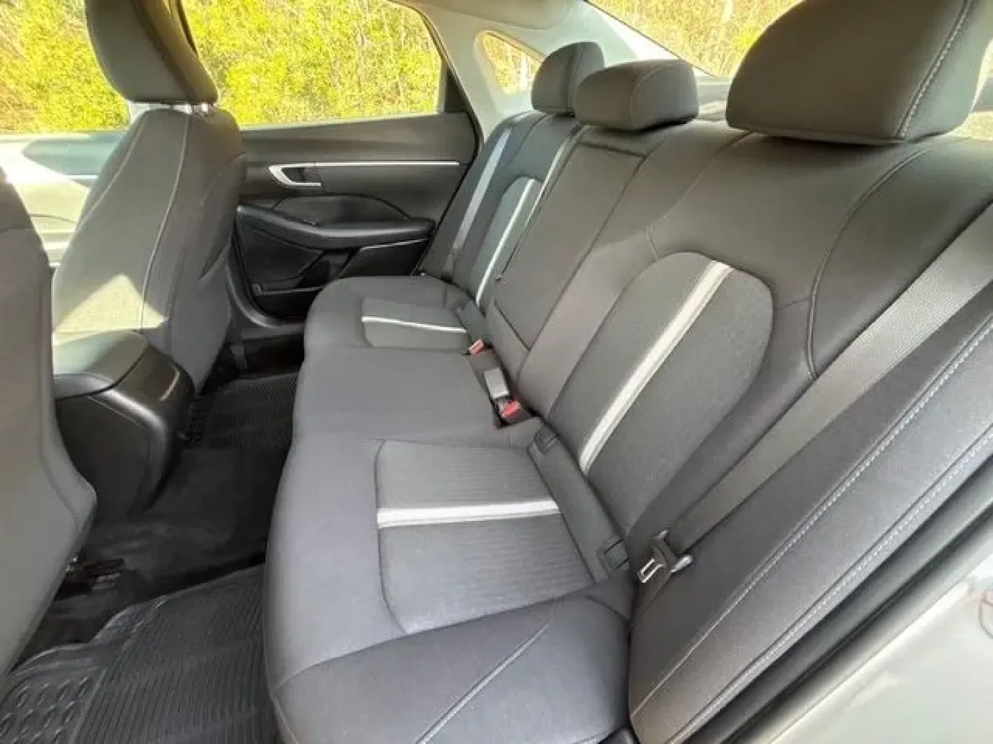 2025 /Dark Gray Hyundai Sonata SEL (KMHL64JA9SA) with an Smartstream 2.5L I-4 port/direct injection engine, located at 2761 East Hwy 501, Conway, SC, 29526, (843) 331-1151, 33.781528, -78.989883 - **Discover the Perfect Blend of Style and Comfort with This 2025 Hyundai Sonata SEL! Ideal for Families and Commuters Alike**<br /> <br /> Step into a world of driving pleasure with the 2025 Hyundai Sonata SEL, available now at Car City - Conway. This pre-owned sedan, with only 38,964 miles on the c - Photo#11