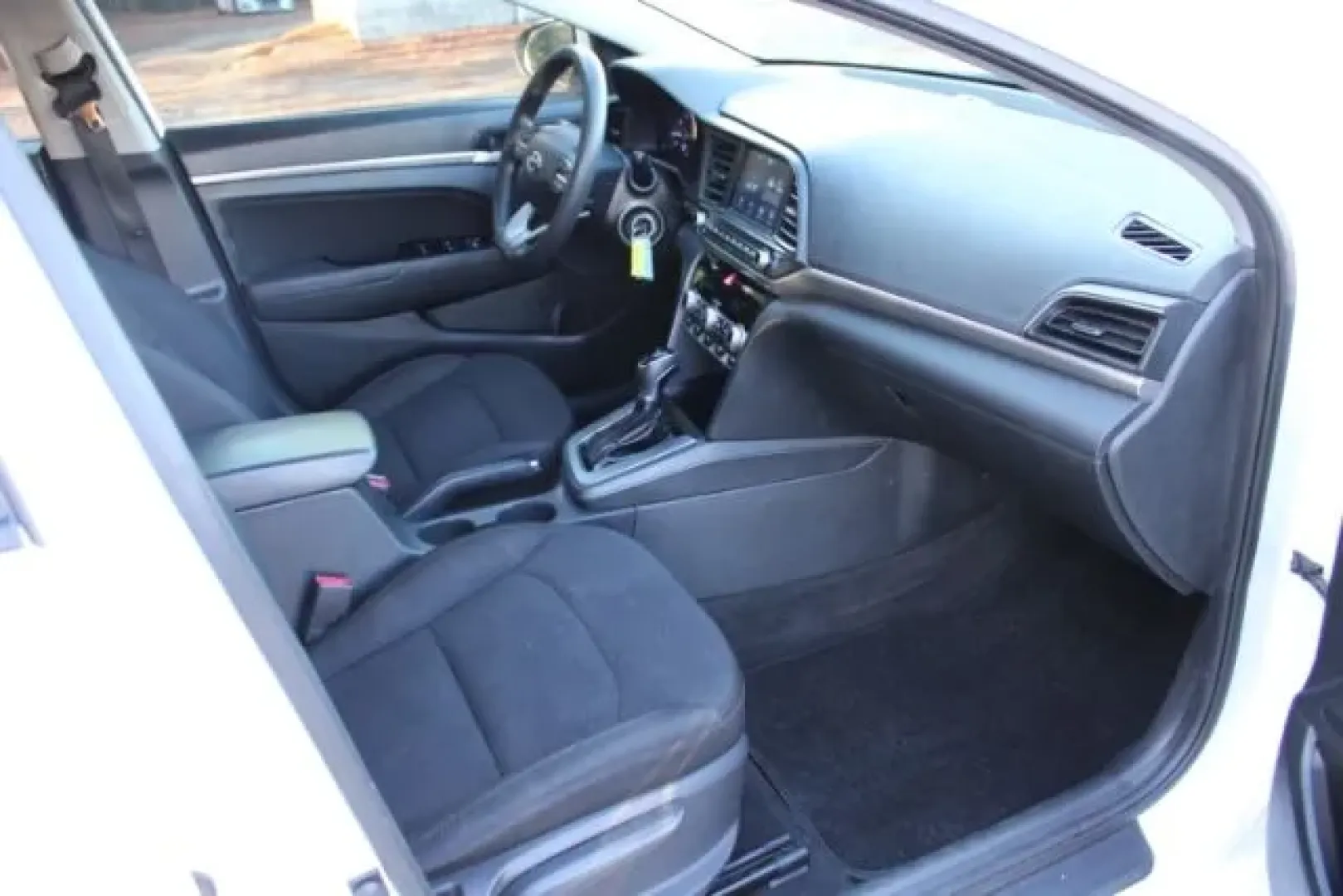 2020 /CHARCOAL CLOTH Hyundai Elantra SEL (5NPD84LF8LH) with an Other engine, located at 3598 James B White Hwy South, Whiteville, NC, 28472, (910) 642-3196, 34.294846, -78.732613 - Are you on the hunt for a vehicle that seamlessly blends comfort, efficiency, and style? Whether you're navigating busy city streets or cruising along the scenic routes of North Carolina, the 2020 Hyundai Elantra SEL is the perfect companion for your daily adventures. Ideal for commuters, this sleek - Photo#8